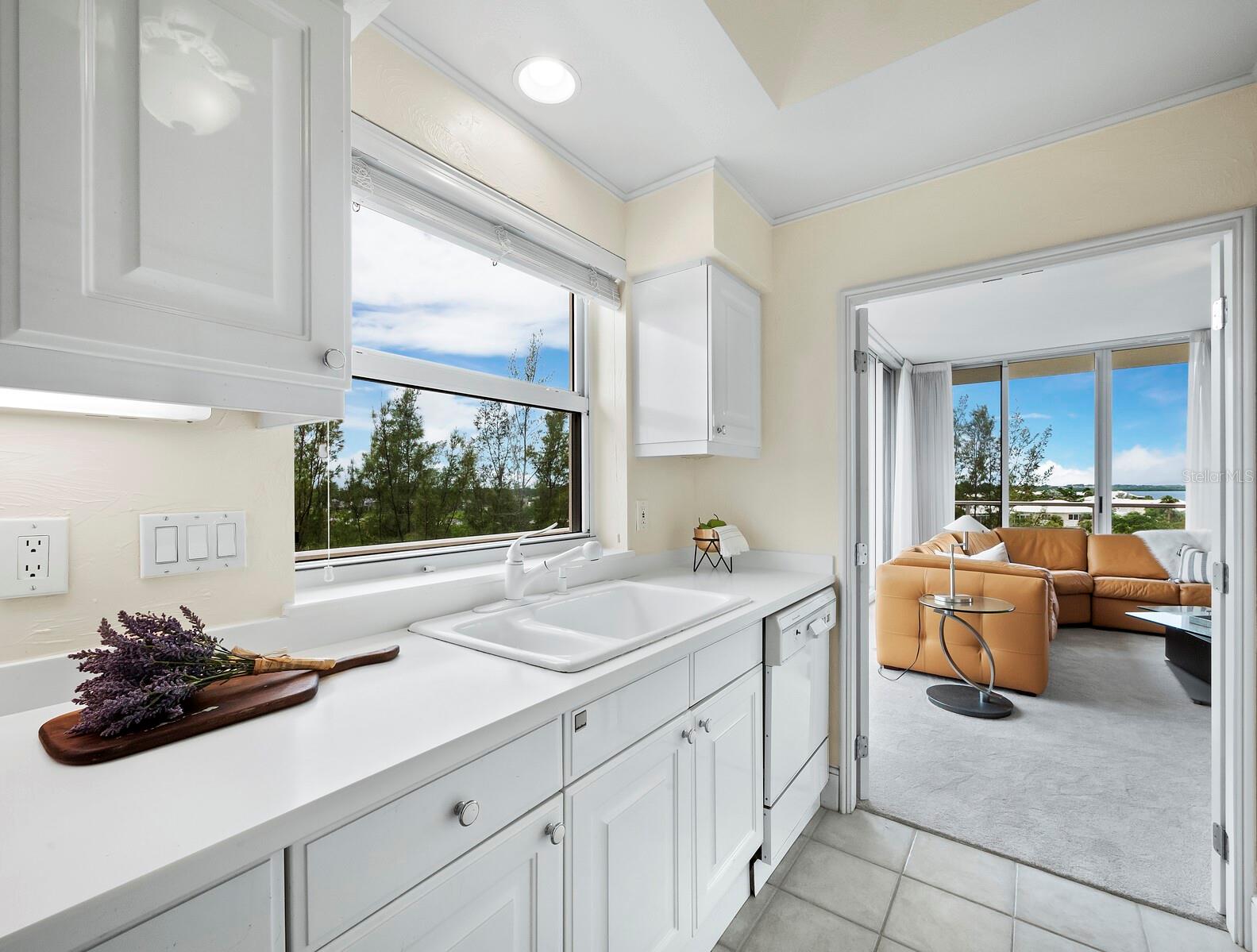 3080 GRAND BAY BLVD #532