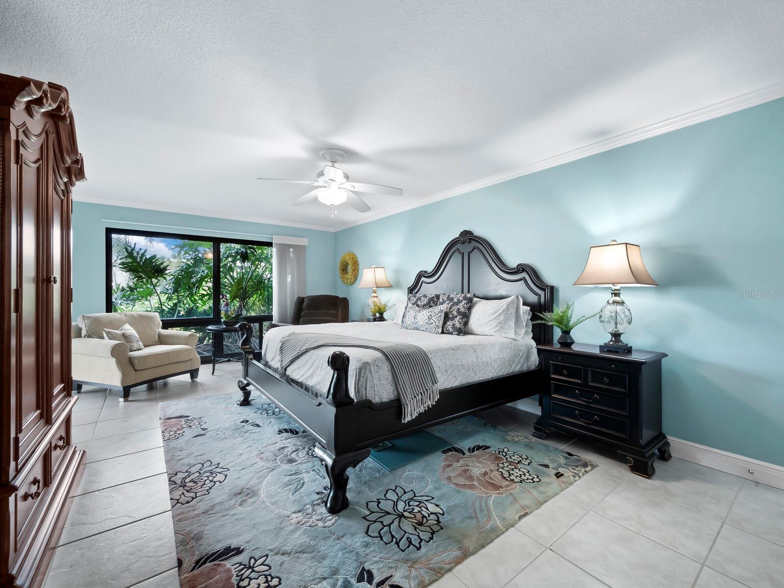 5757 GULF OF MEXICO DR #102