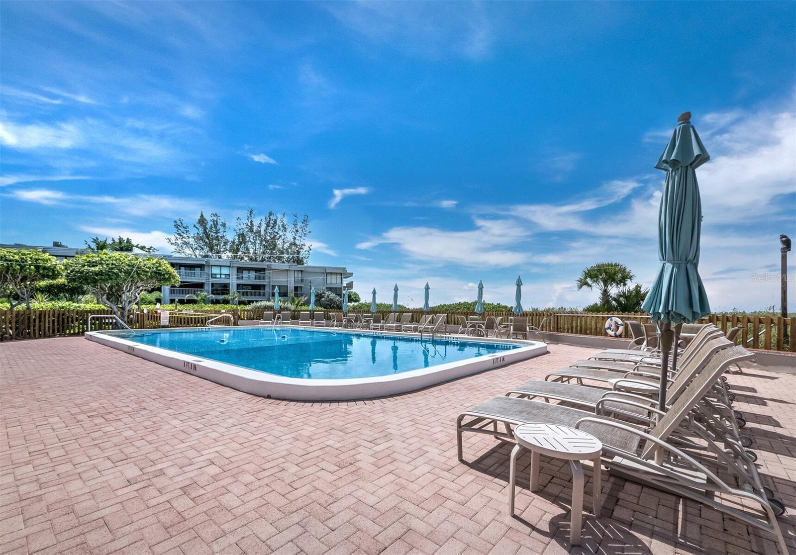 5757 GULF OF MEXICO DR #102