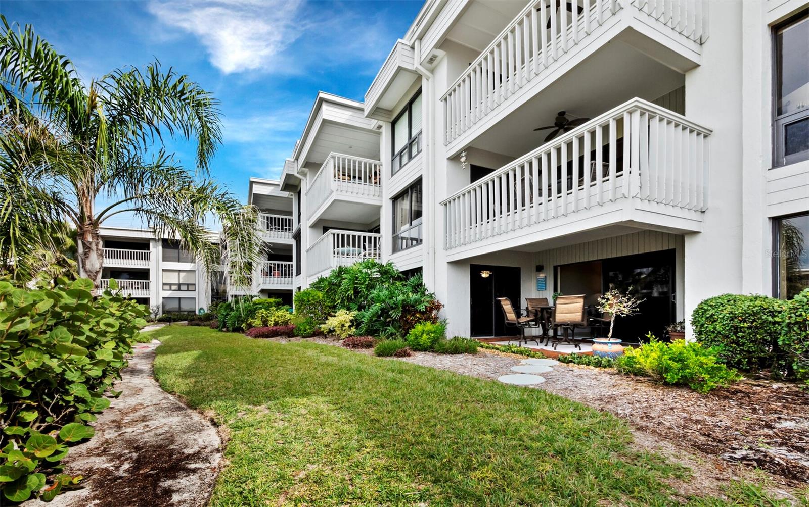 5757 GULF OF MEXICO DR #102