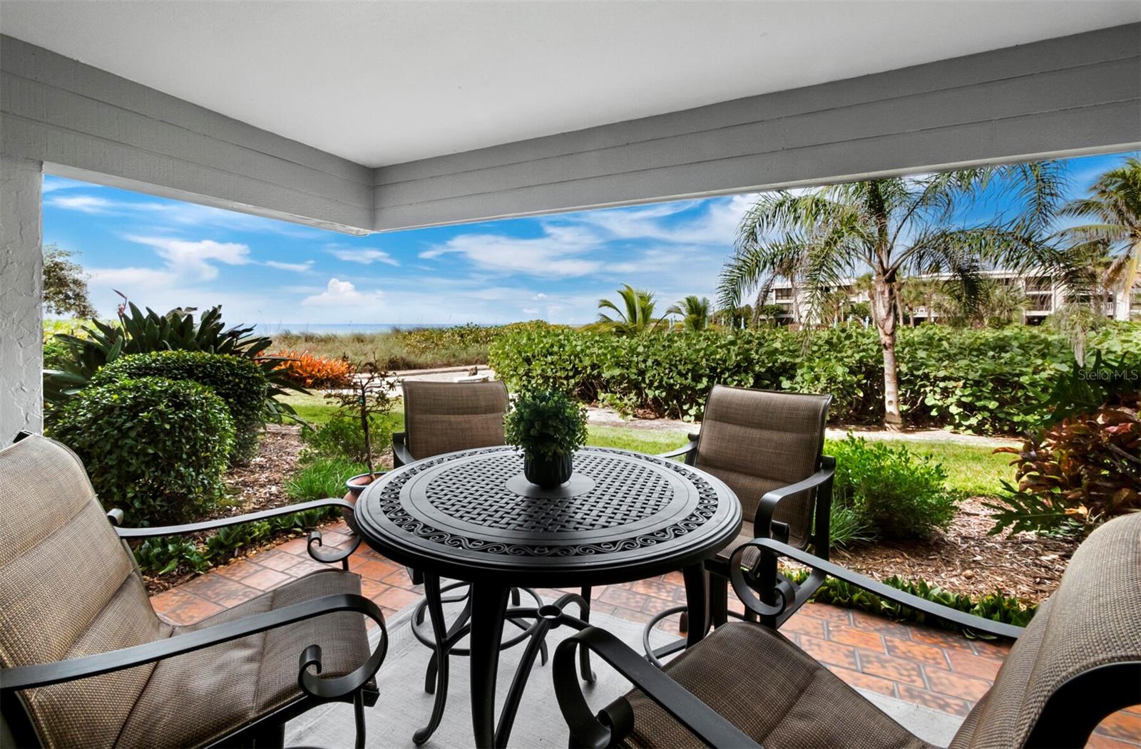 5757 GULF OF MEXICO DR #102