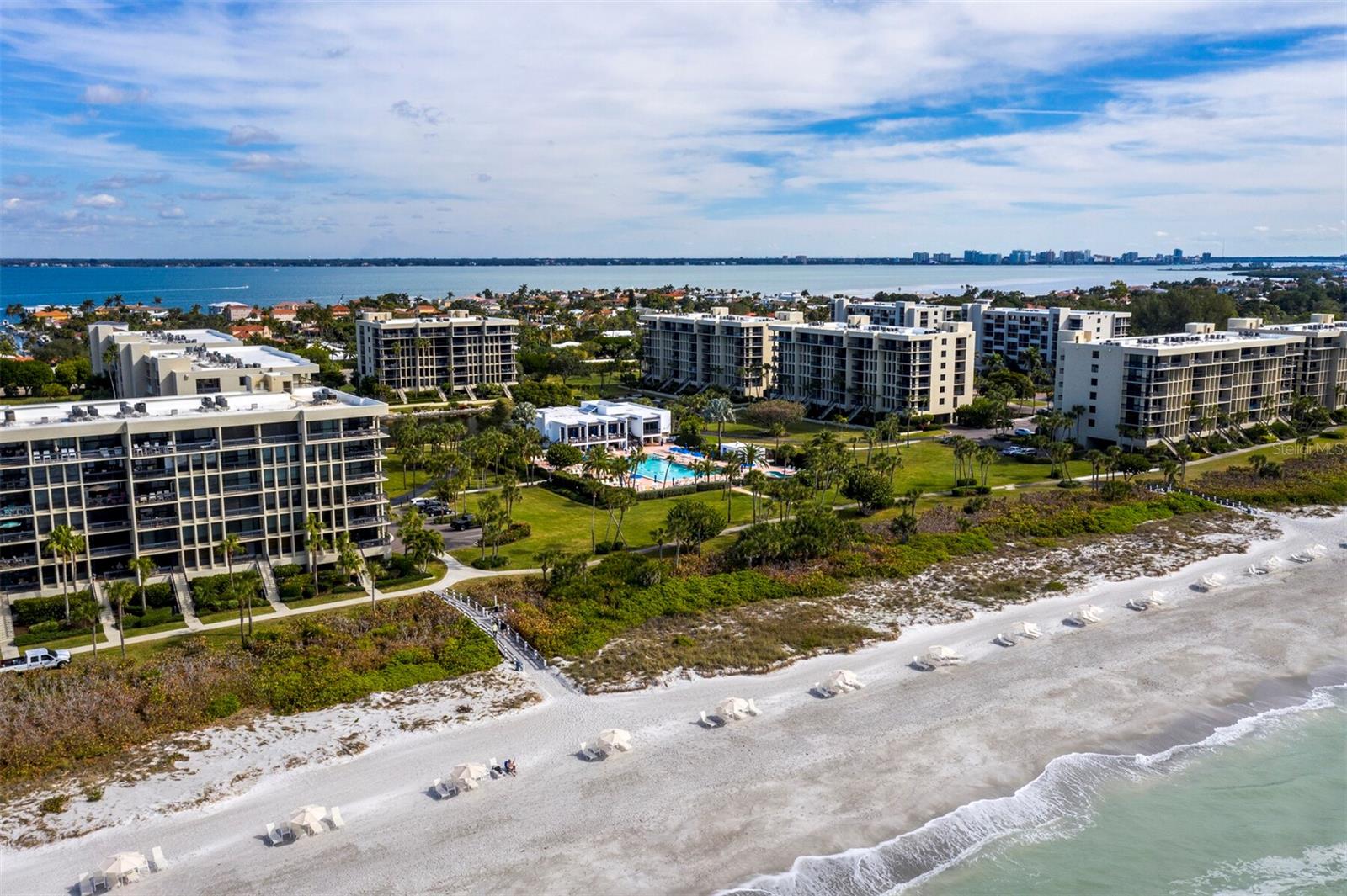 1065 GULF OF MEXICO DR #402