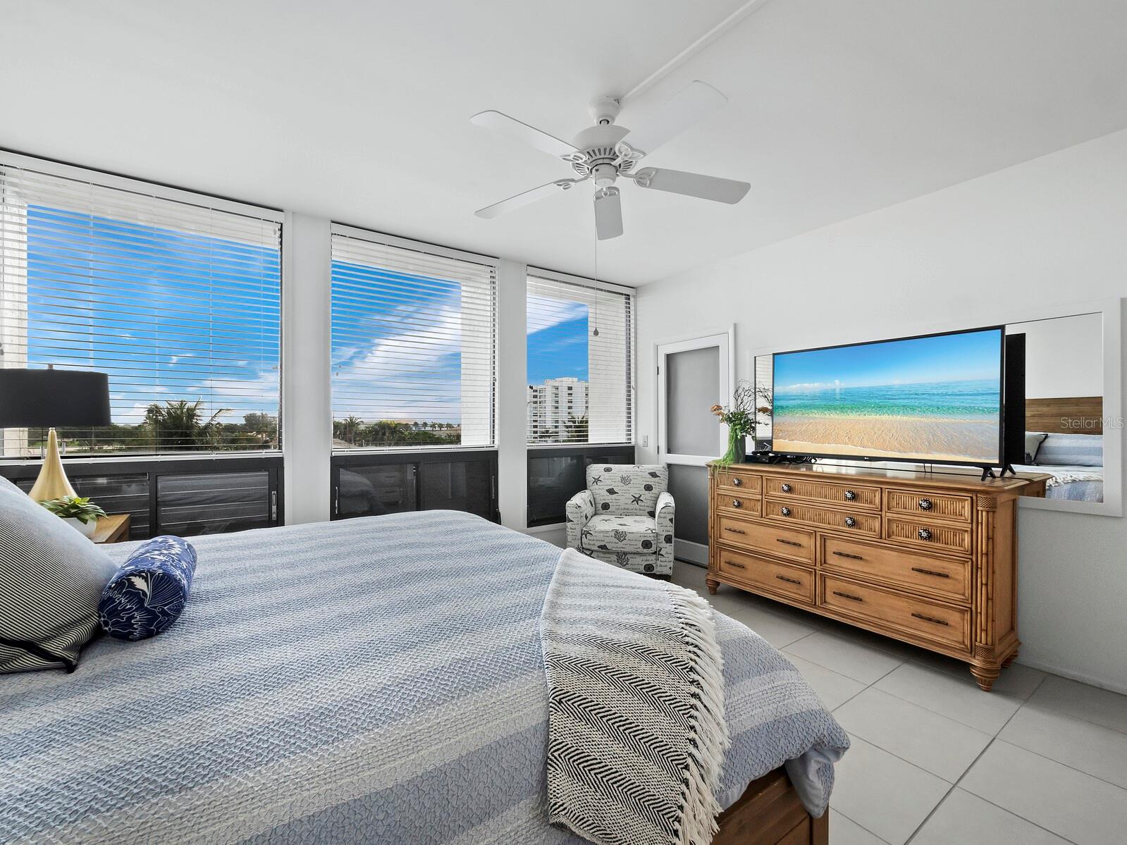 1065 GULF OF MEXICO DR #402