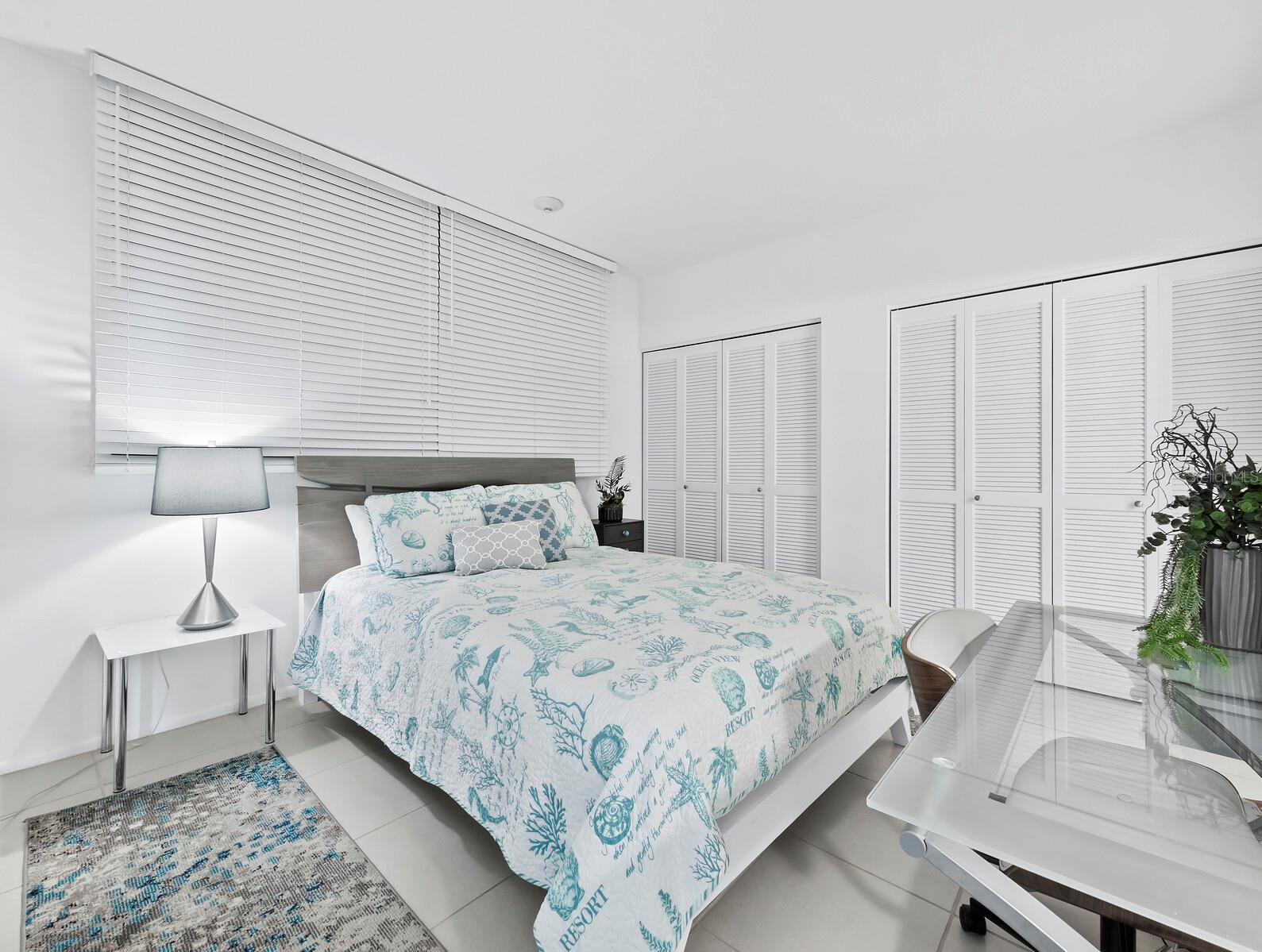 1065 GULF OF MEXICO DR #402