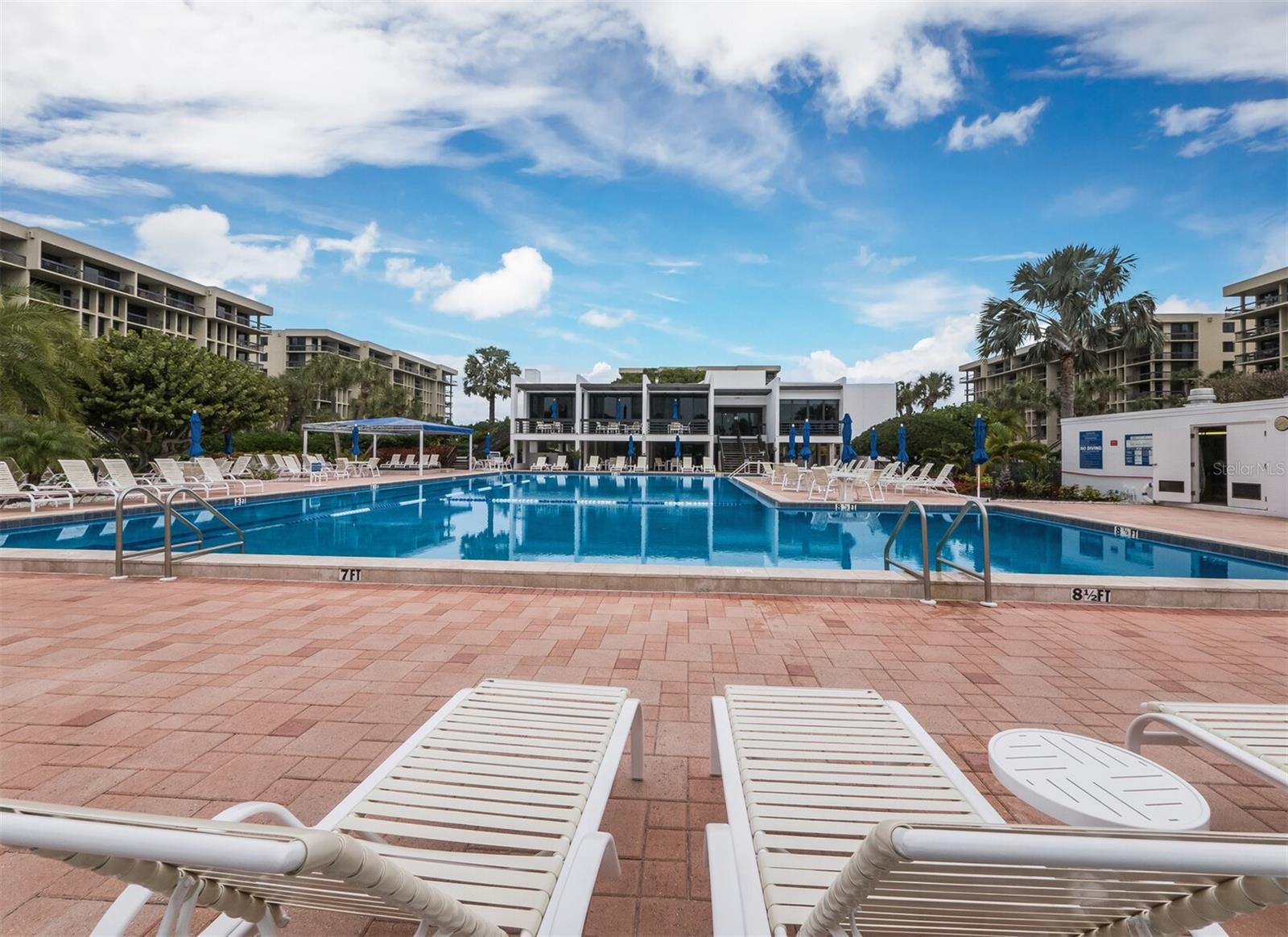 1065 GULF OF MEXICO DR #402