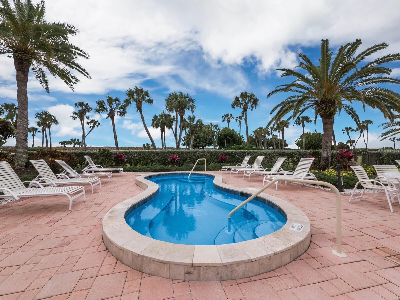 1065 GULF OF MEXICO DR #402