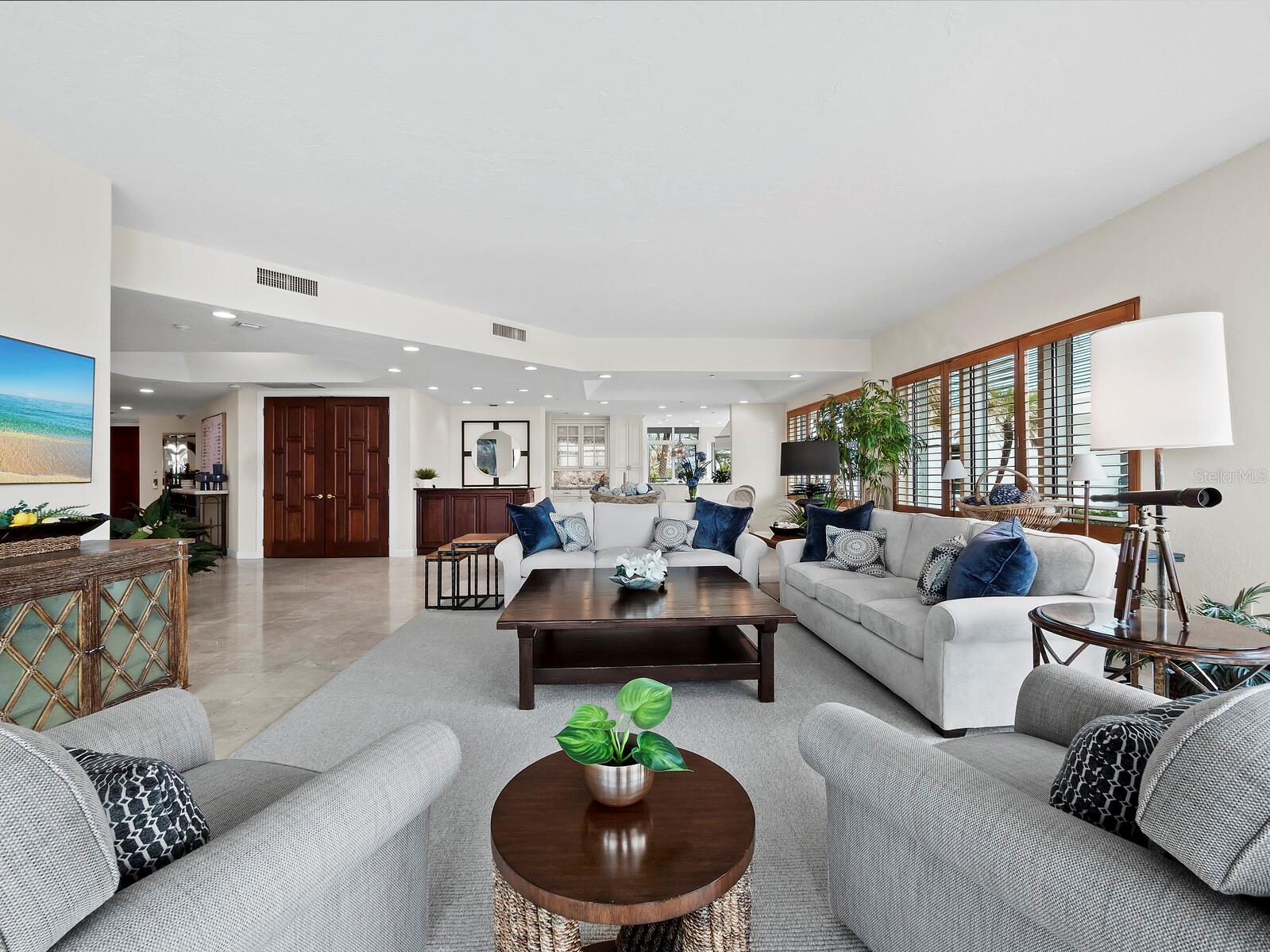 675 LONGBOAT CLUB RD #22A