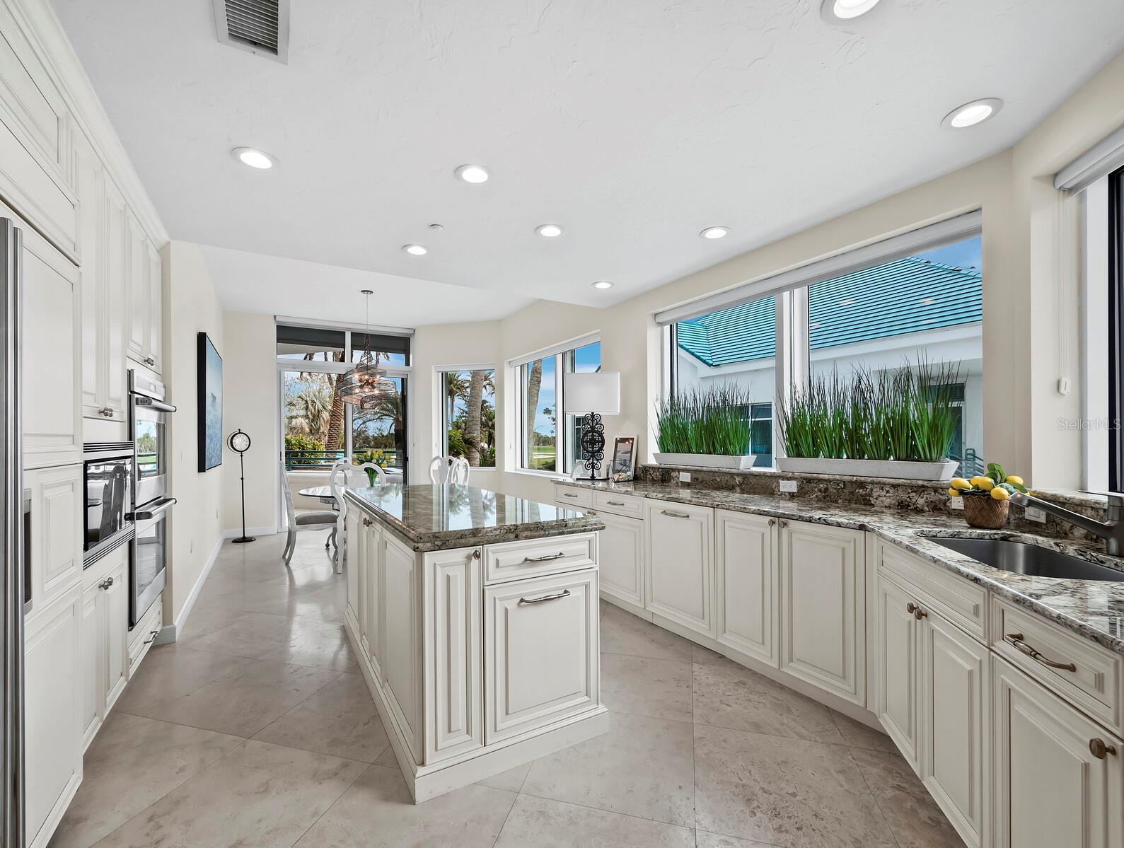 675 LONGBOAT CLUB RD #22A