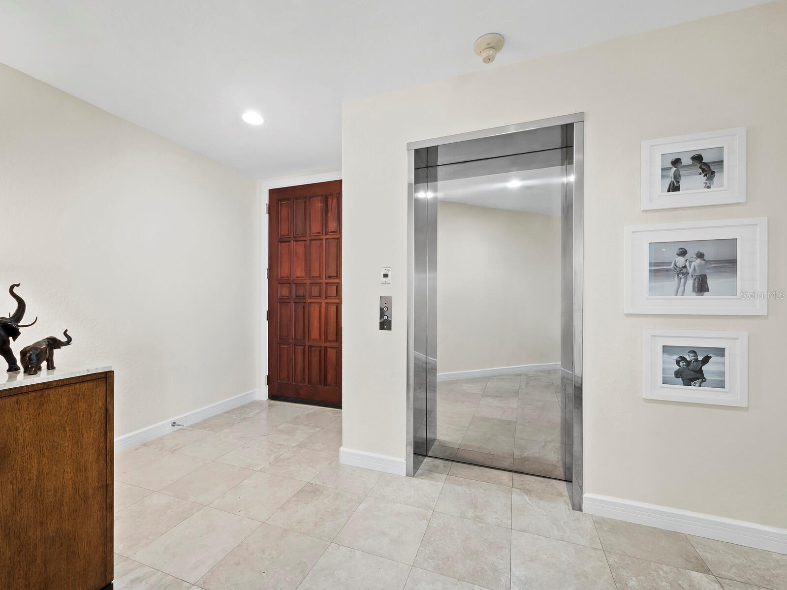 675 LONGBOAT CLUB RD #22A