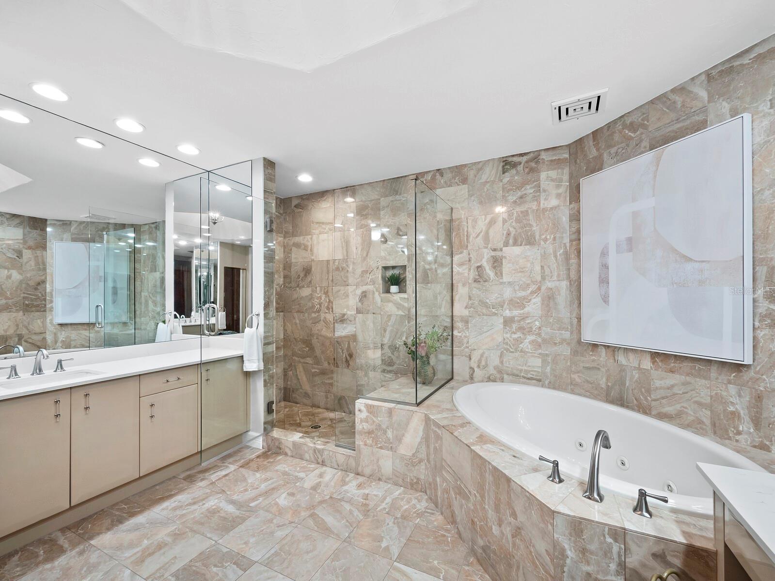 675 LONGBOAT CLUB RD #22A