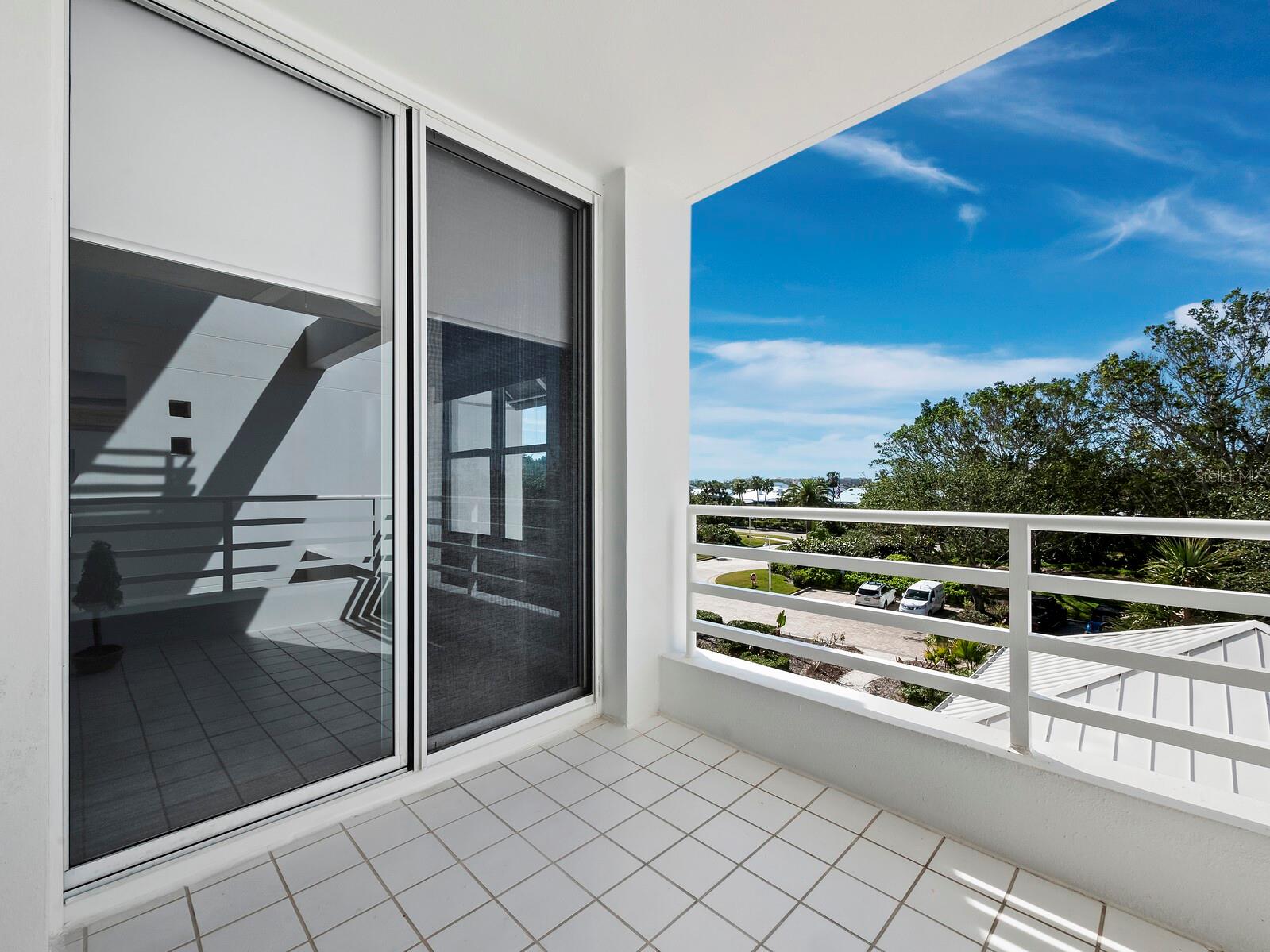2550 HARBOURSIDE DR #322