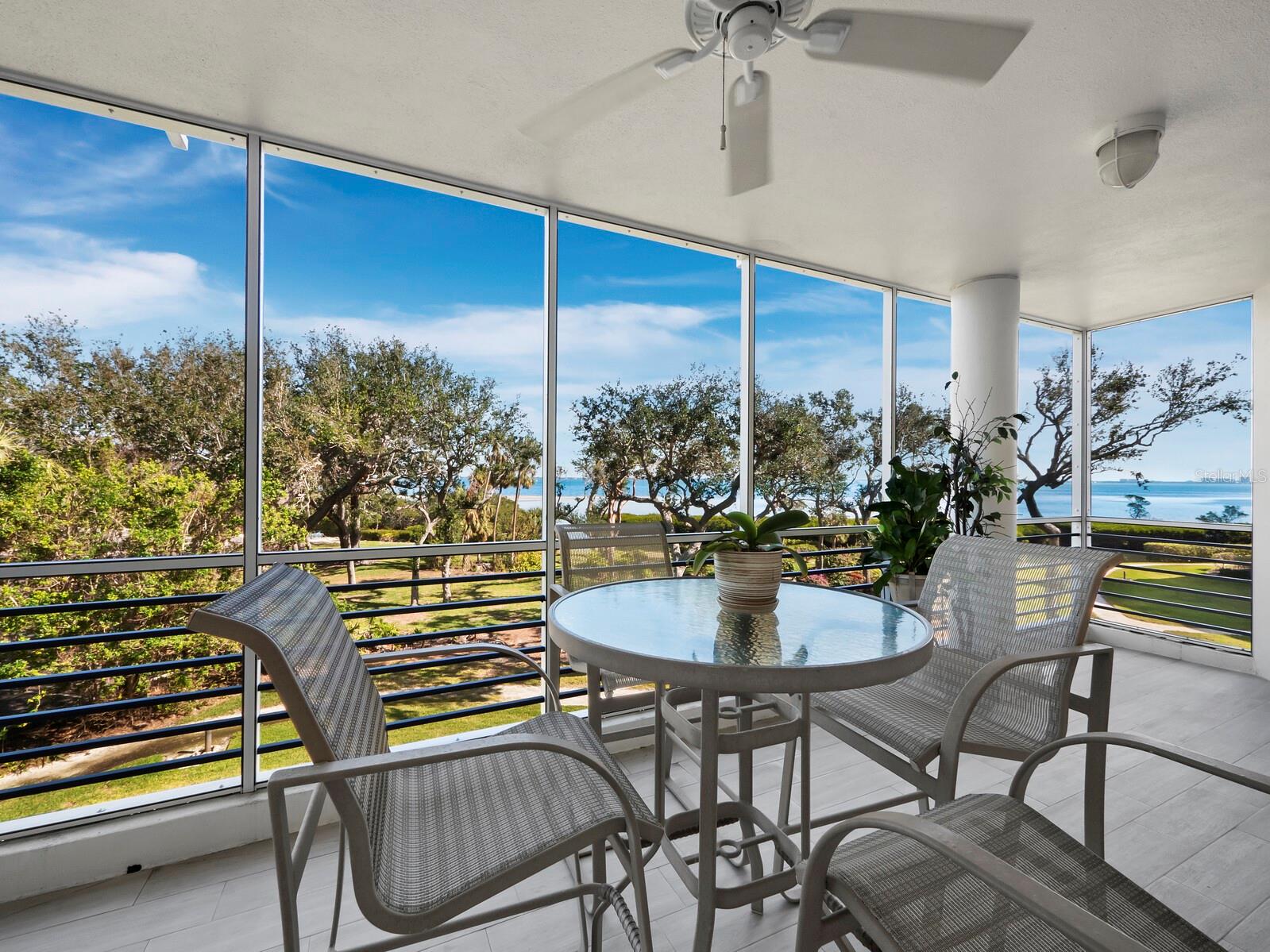 2550 HARBOURSIDE DR #322