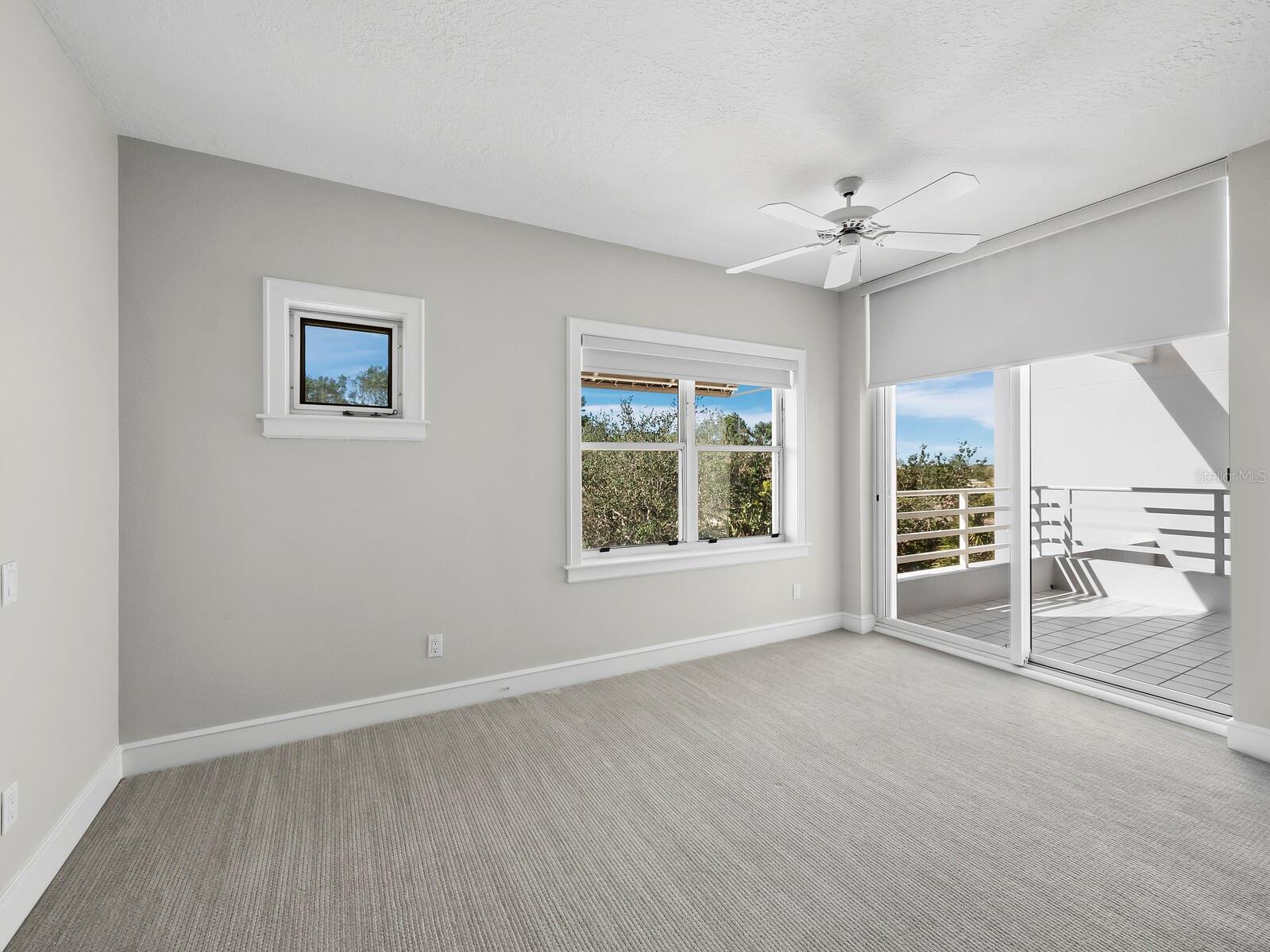 2550 HARBOURSIDE DR #322