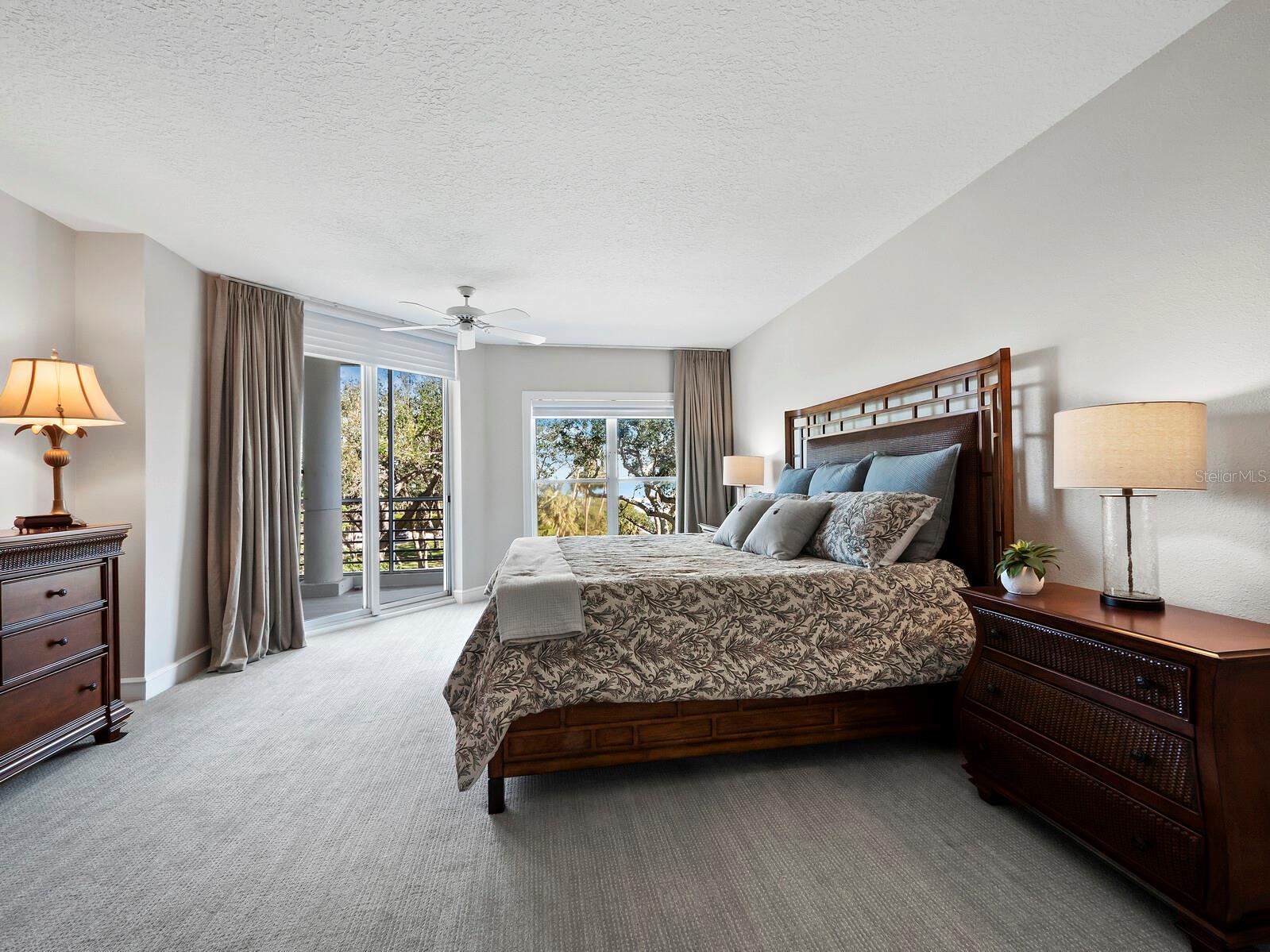 2550 HARBOURSIDE DR #322