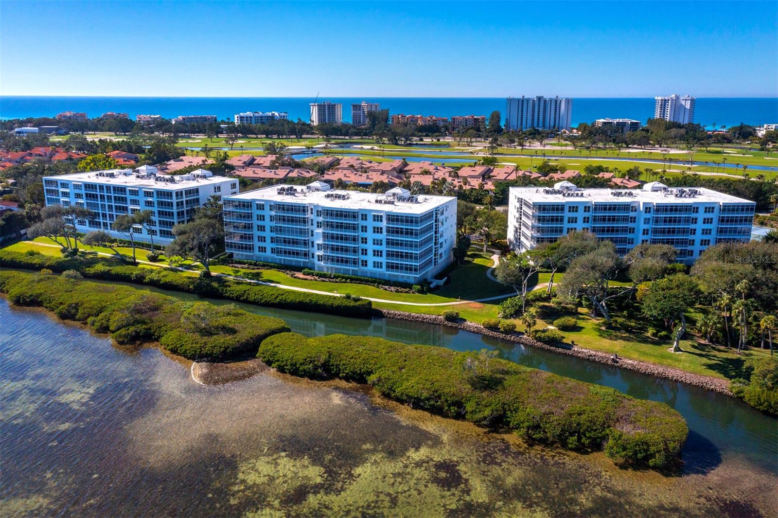2550 HARBOURSIDE DR #322