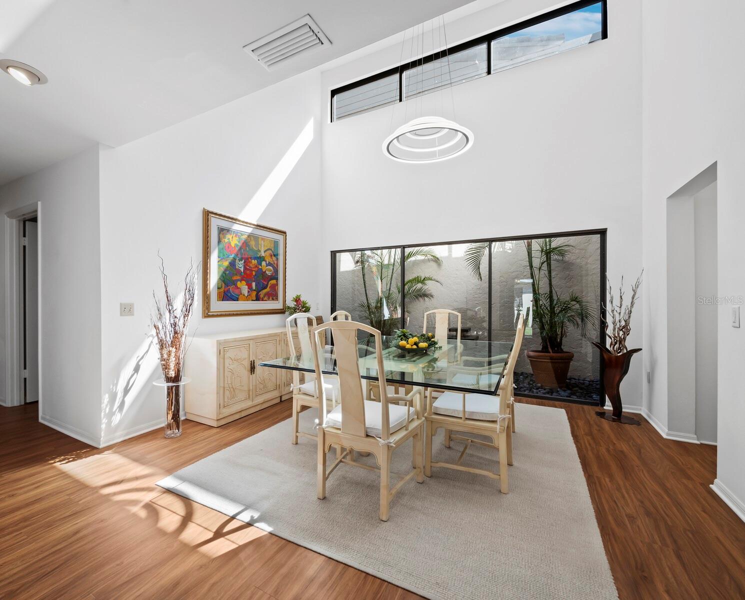 2129 HARBOURSIDE DR #901
