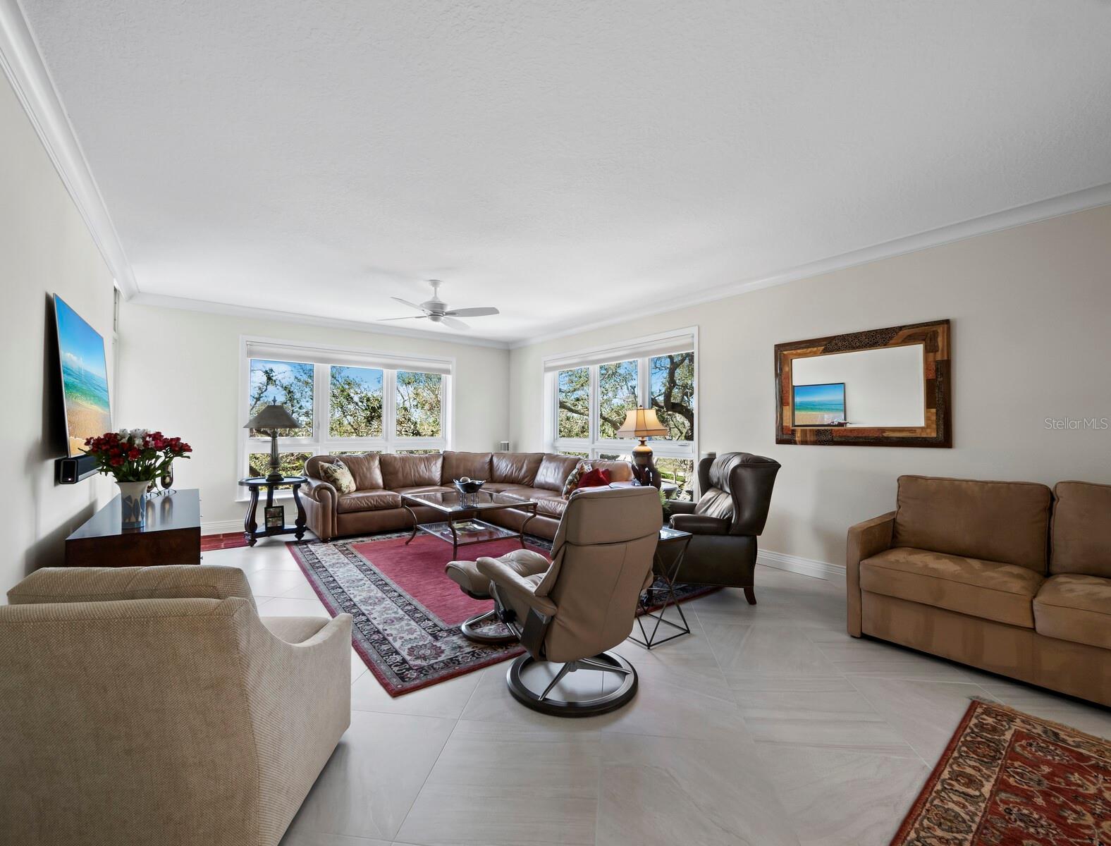 2410 HARBOURSIDE DR #121