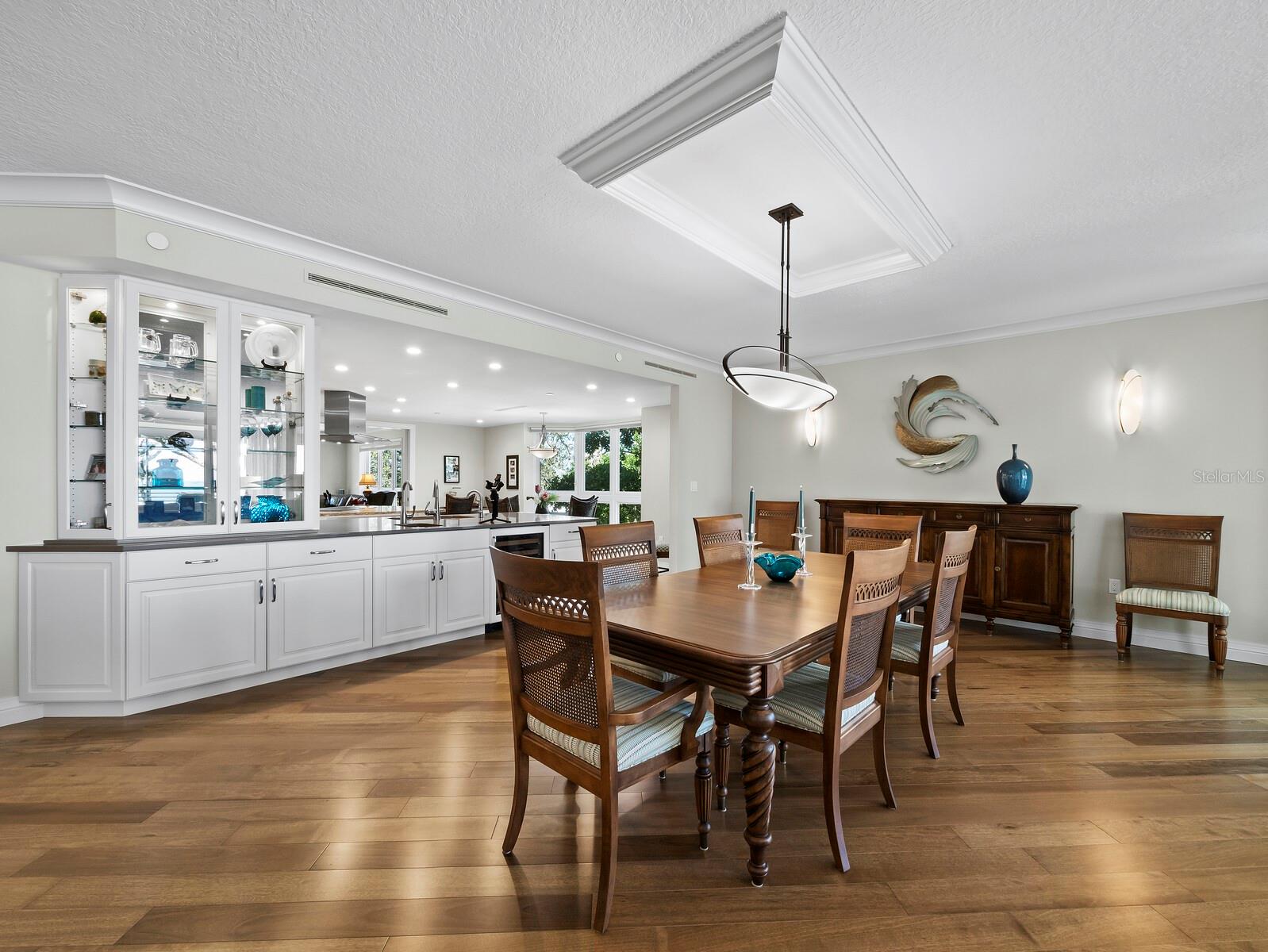 2410 HARBOURSIDE DR #121