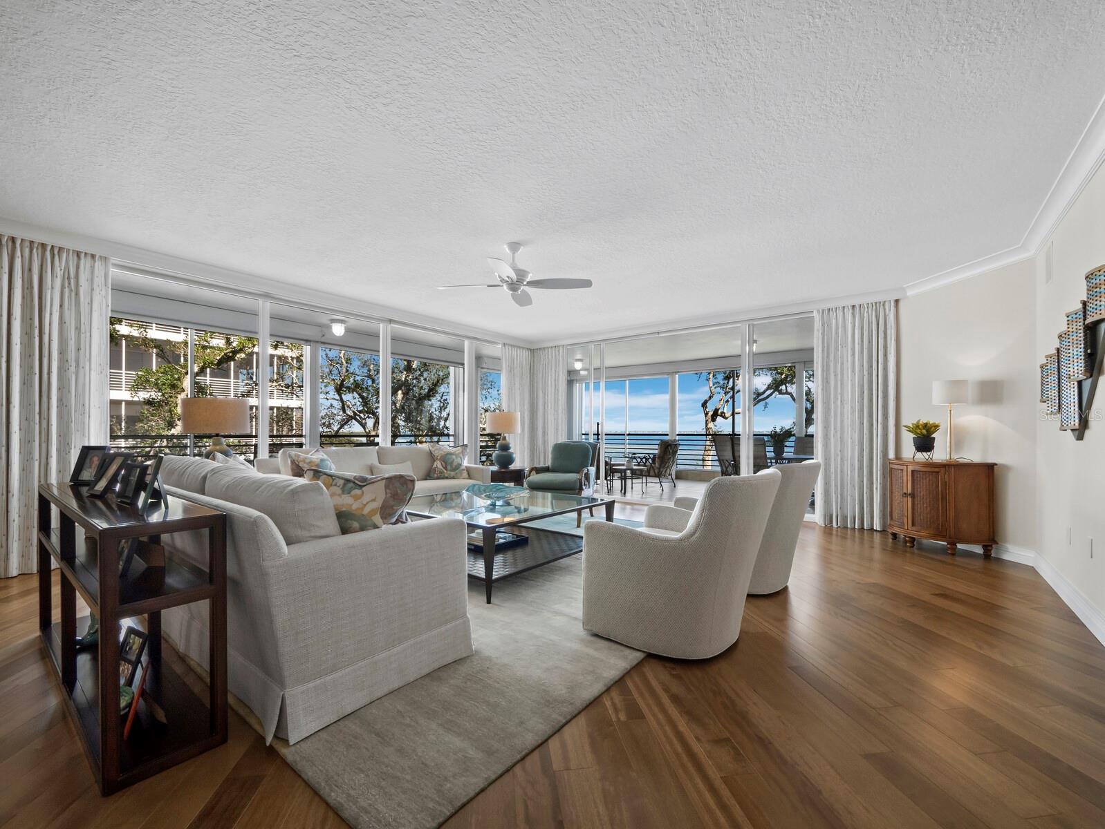 2410 HARBOURSIDE DR #121