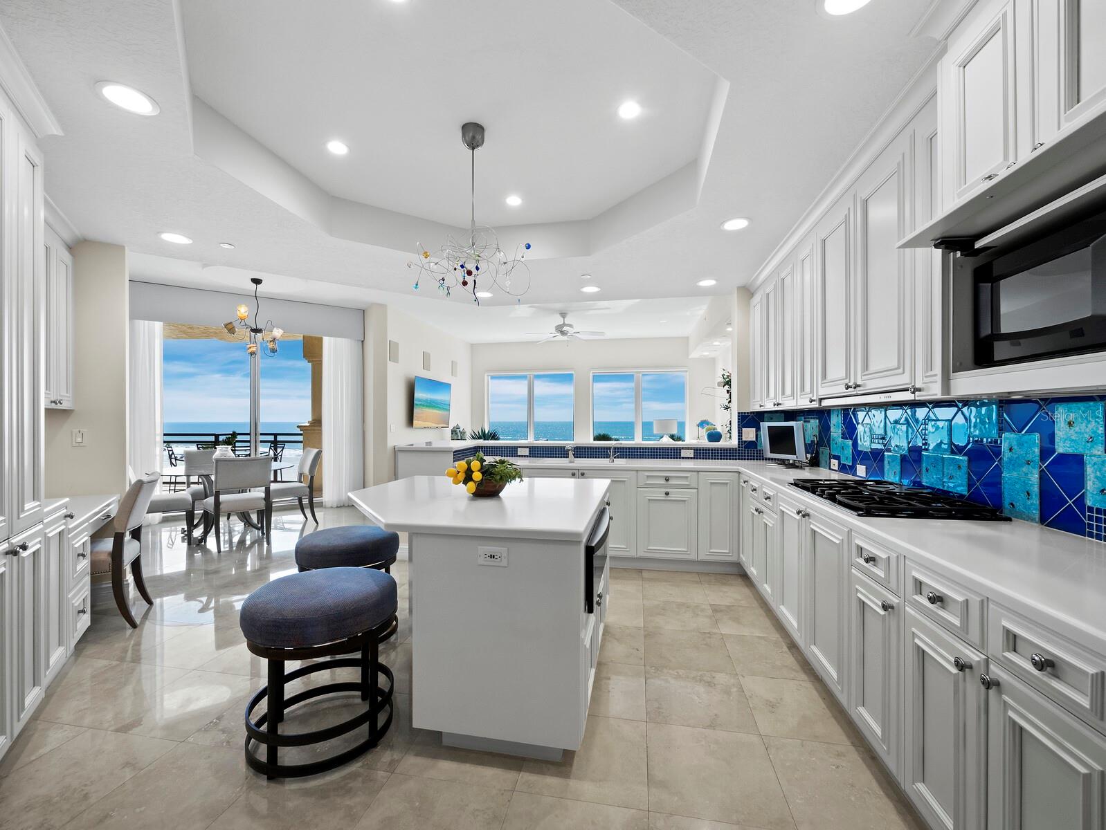 2161 GULF OF MEXICO DR #3