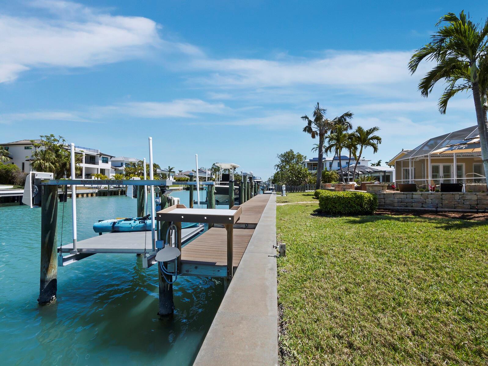 524 N SPOONBILL DR