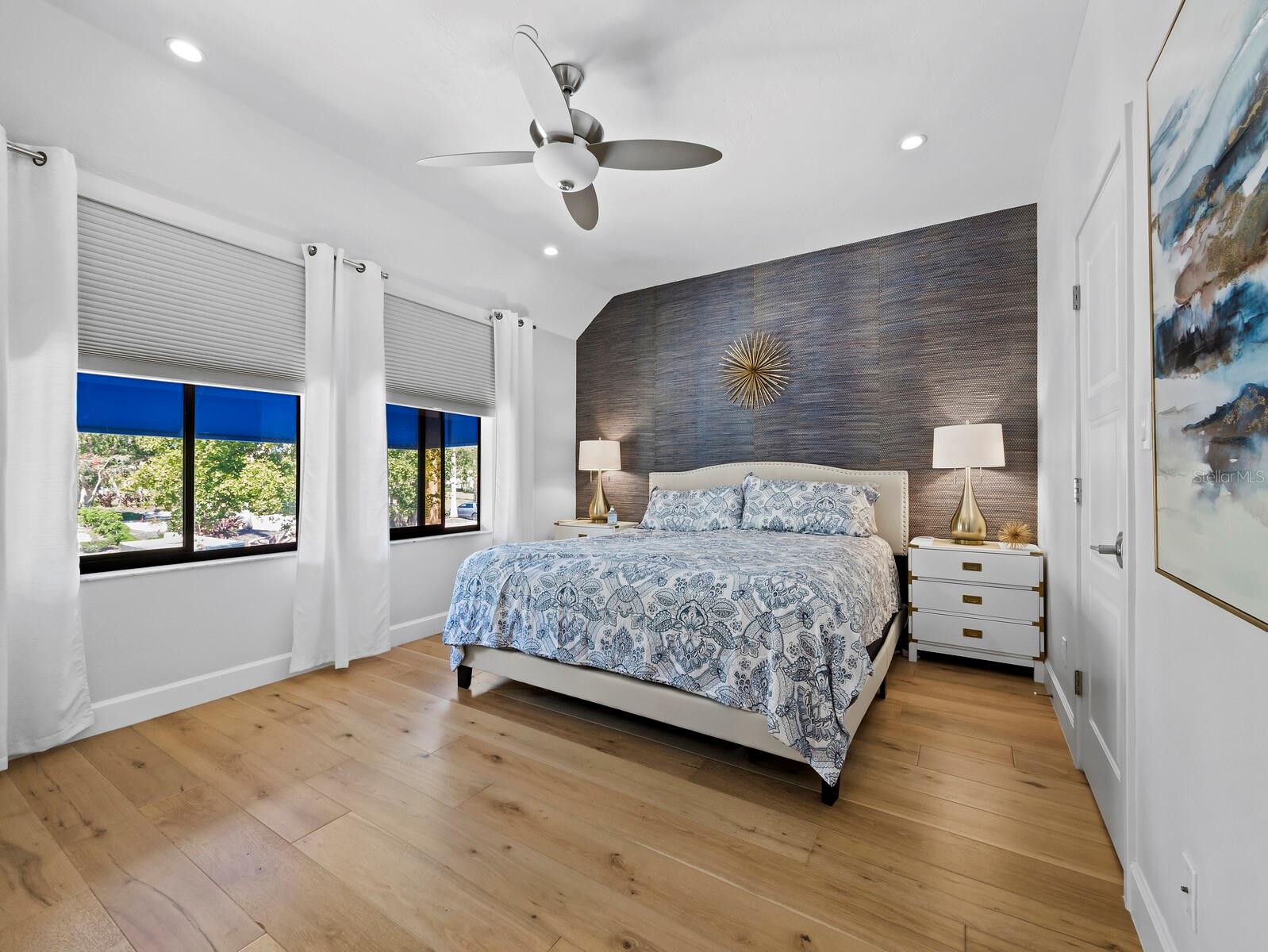 1928 HARBOURSIDE DR #1404