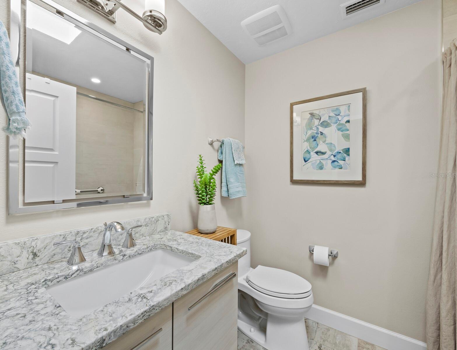 1928 HARBOURSIDE DR #1404