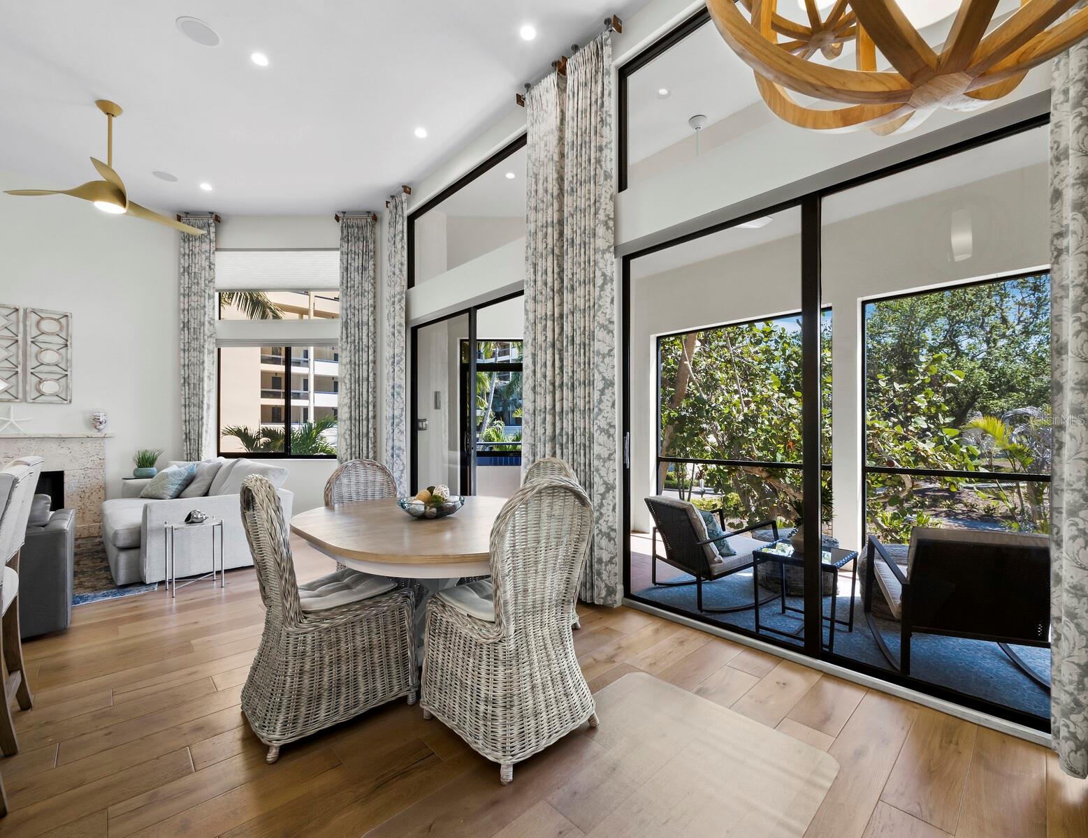 1928 HARBOURSIDE DR #1404