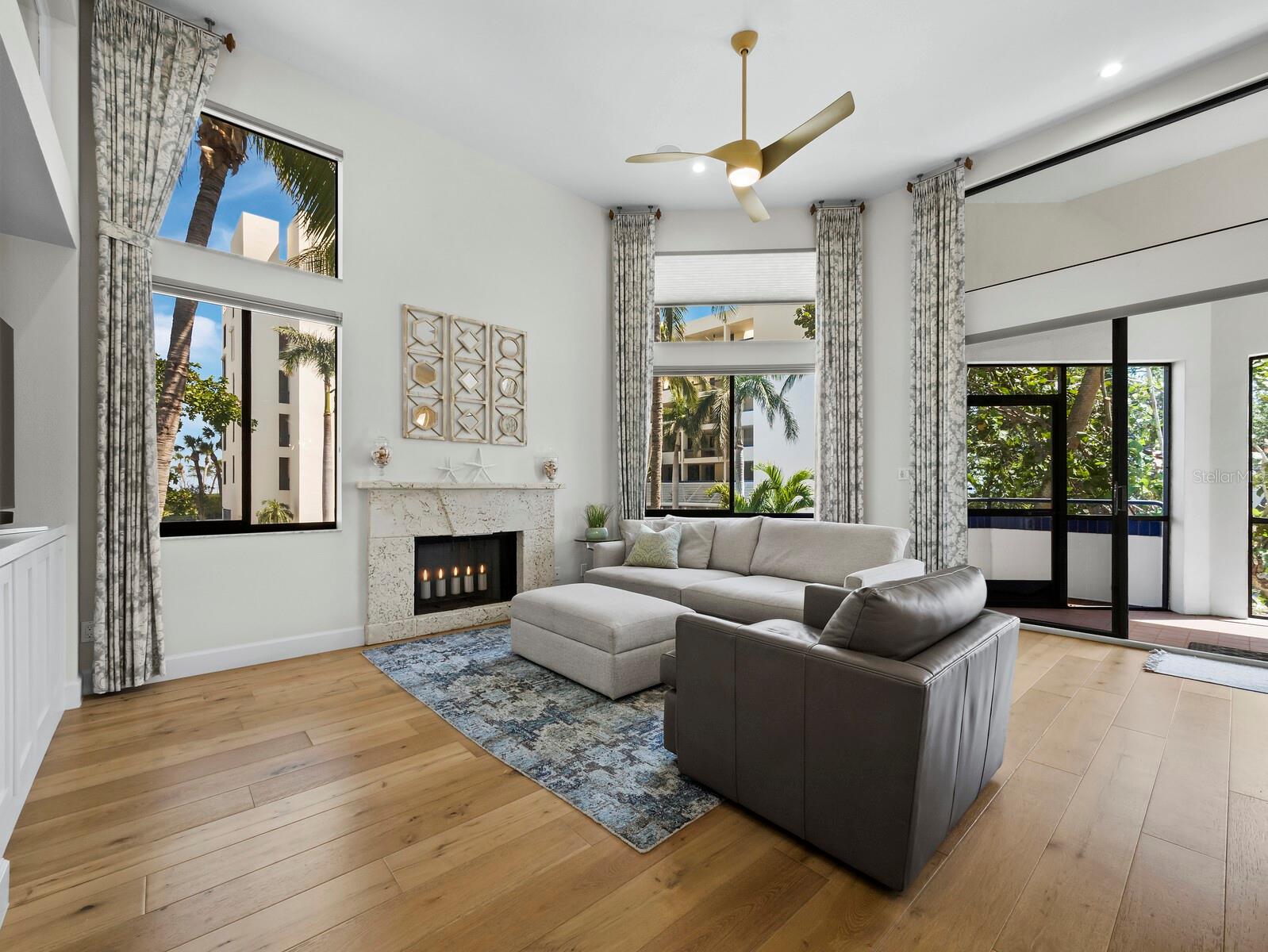 1928 HARBOURSIDE DR #1404