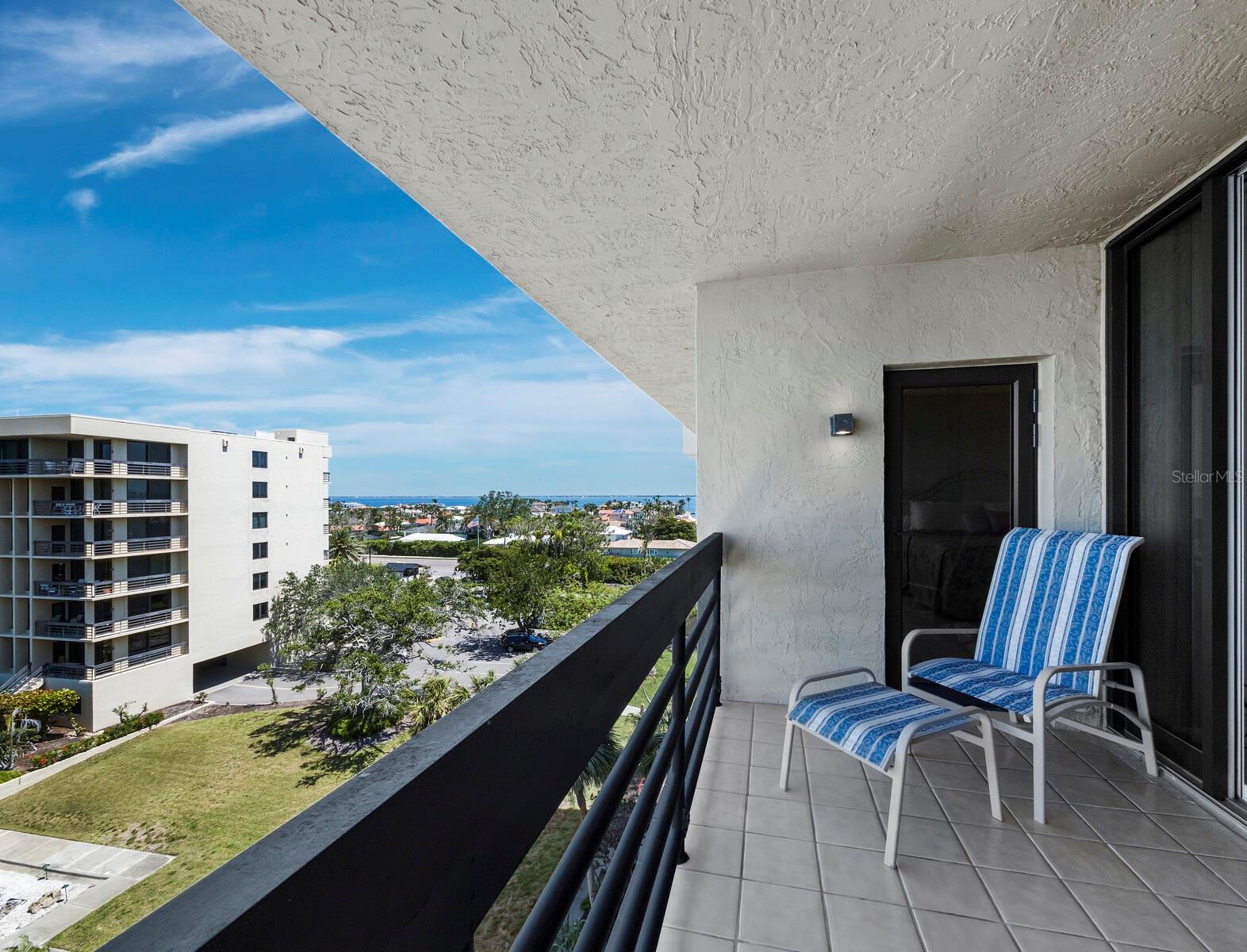 1095 GULF OF MEXICO DR #503