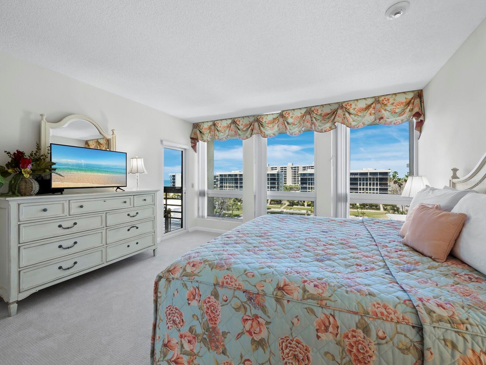 1095 GULF OF MEXICO DR #503