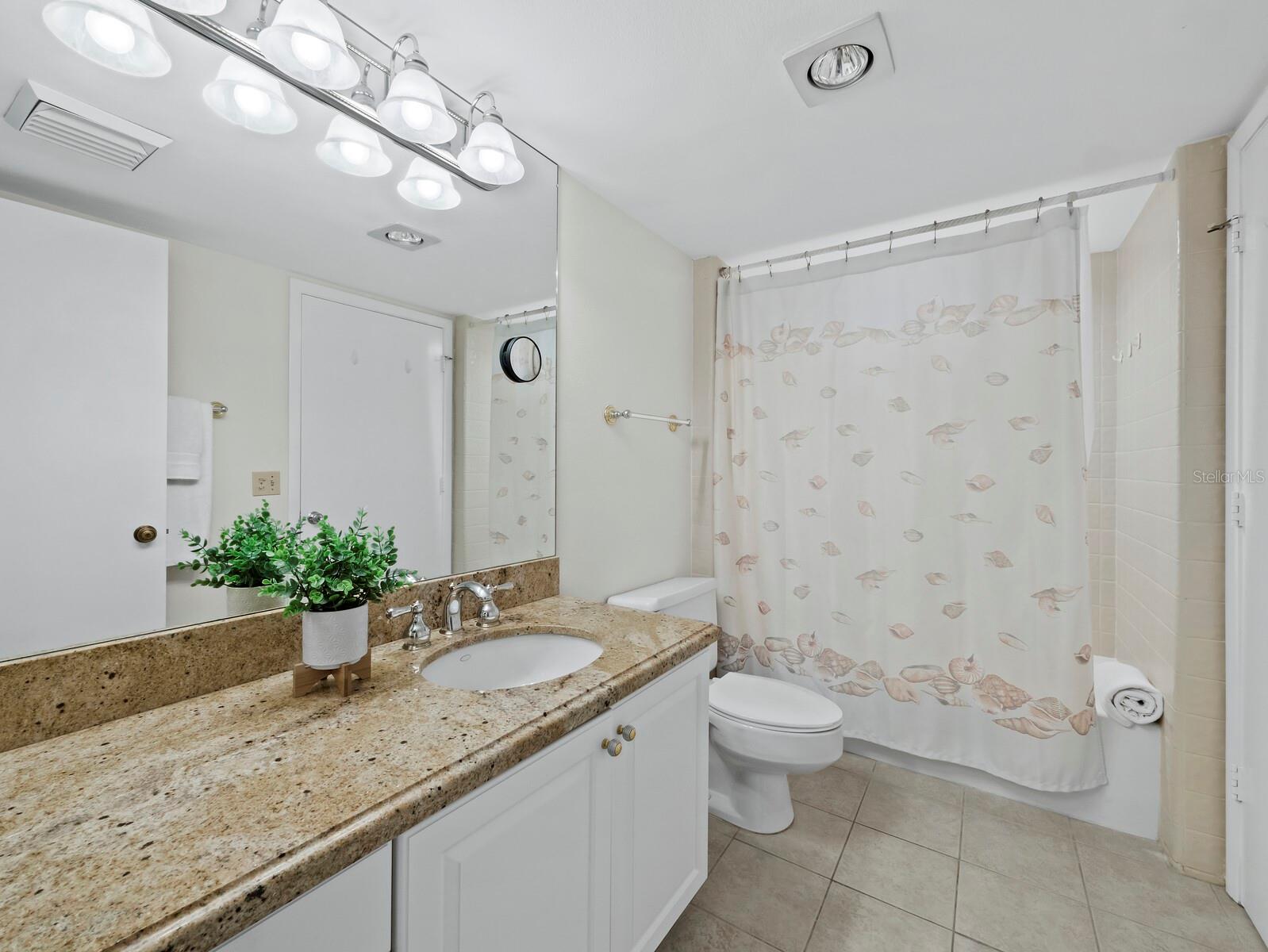 1095 GULF OF MEXICO DR #503