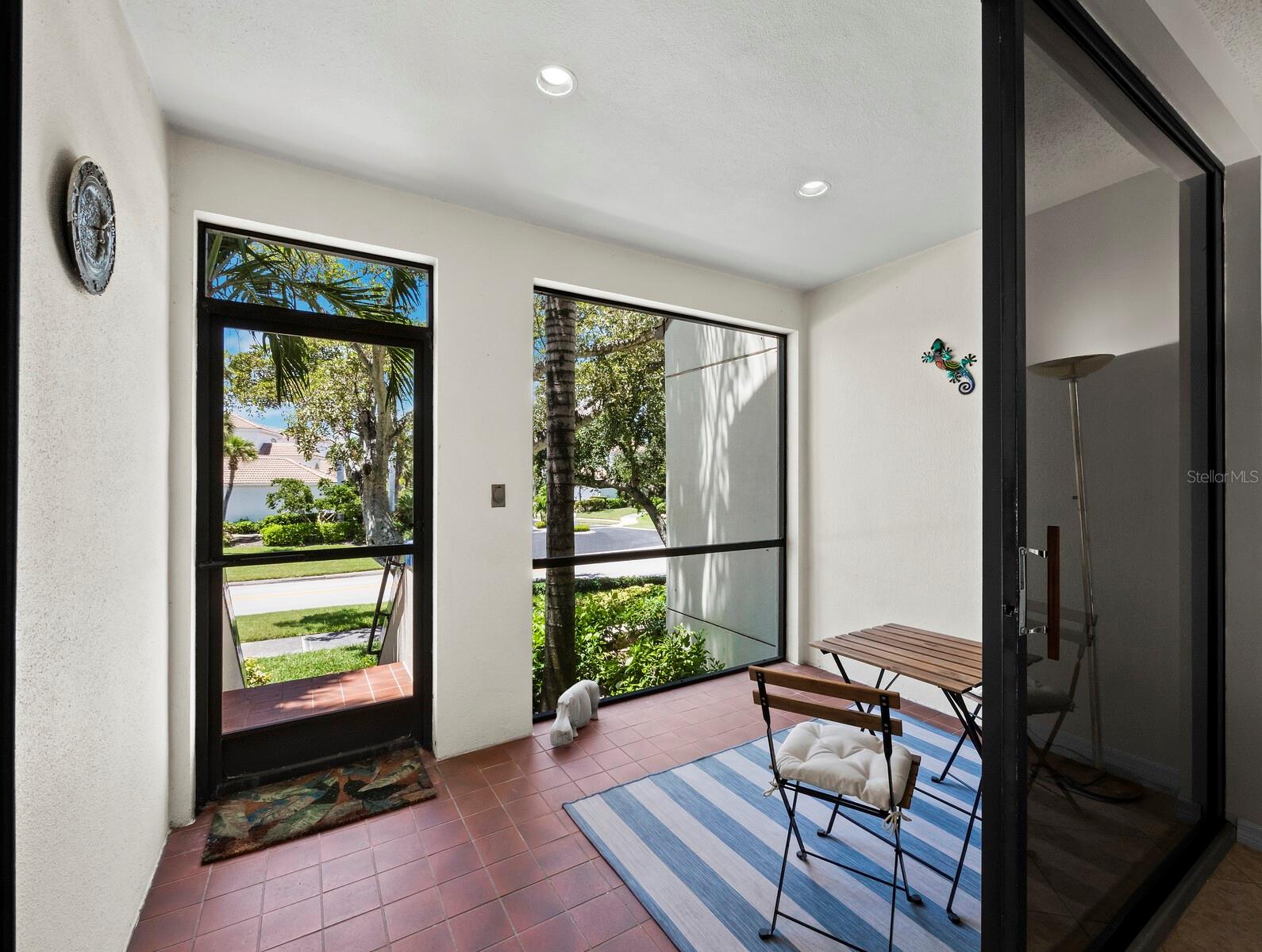 1904 HARBOURSIDE DR #202