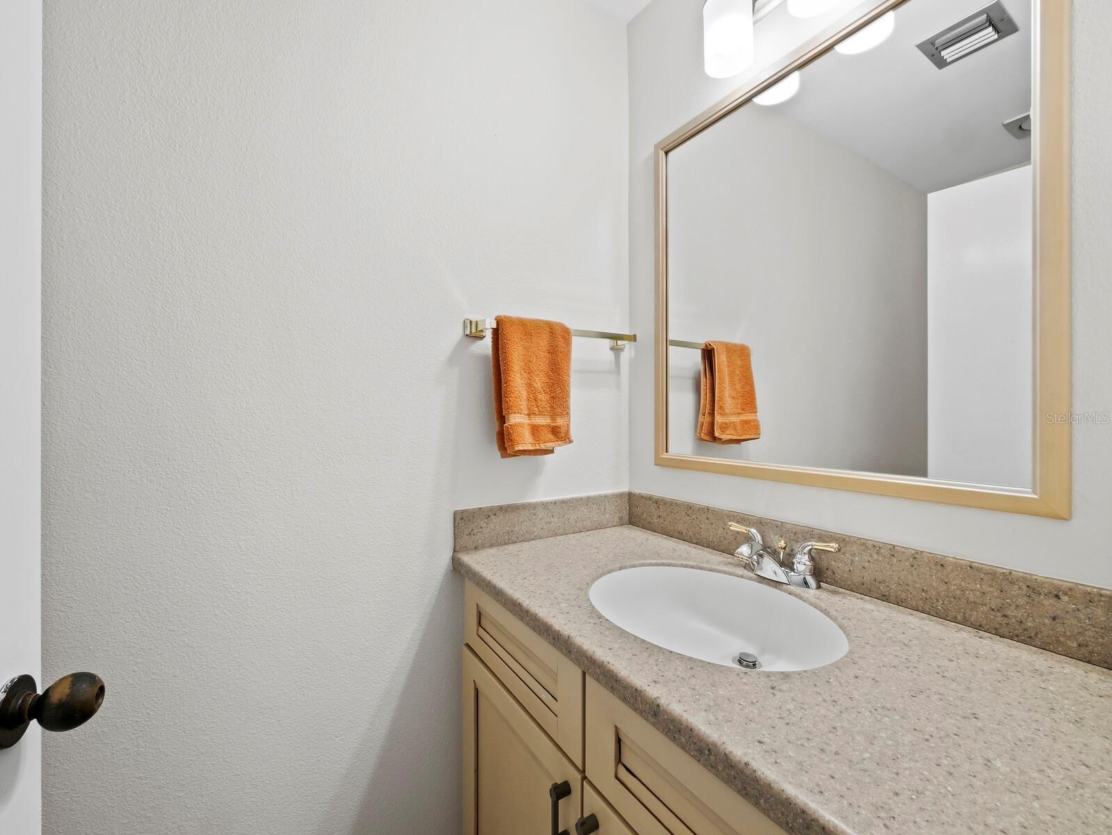 1904 HARBOURSIDE DR #202