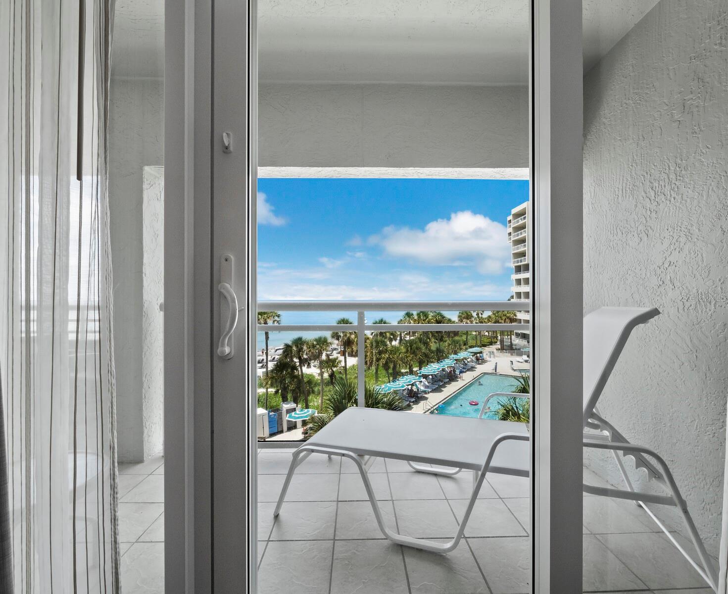 210 SANDS POINT RD #2405