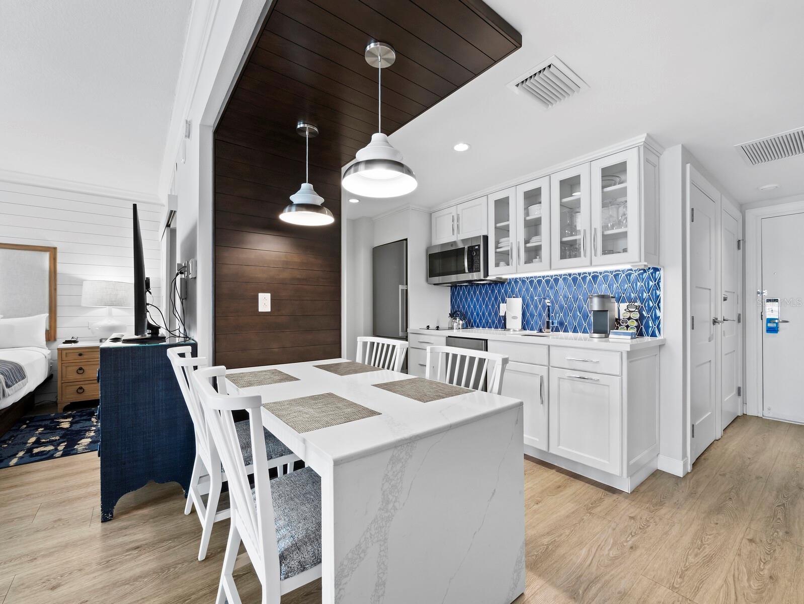 210 SANDS POINT RD #2405