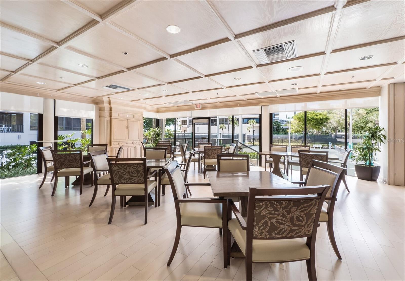 575 SANCTUARY DR #A302