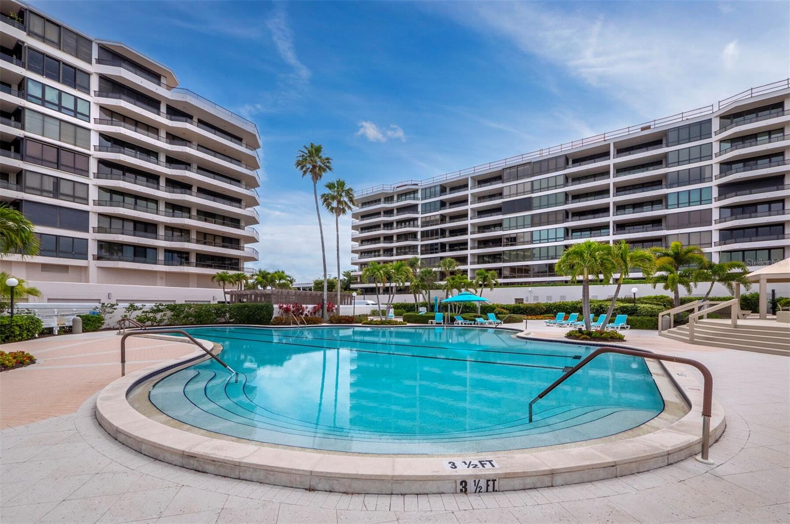 575 SANCTUARY DR #A302