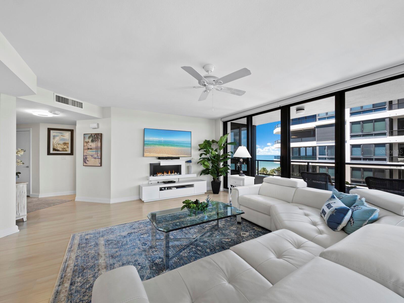 575 SANCTUARY DR #A302