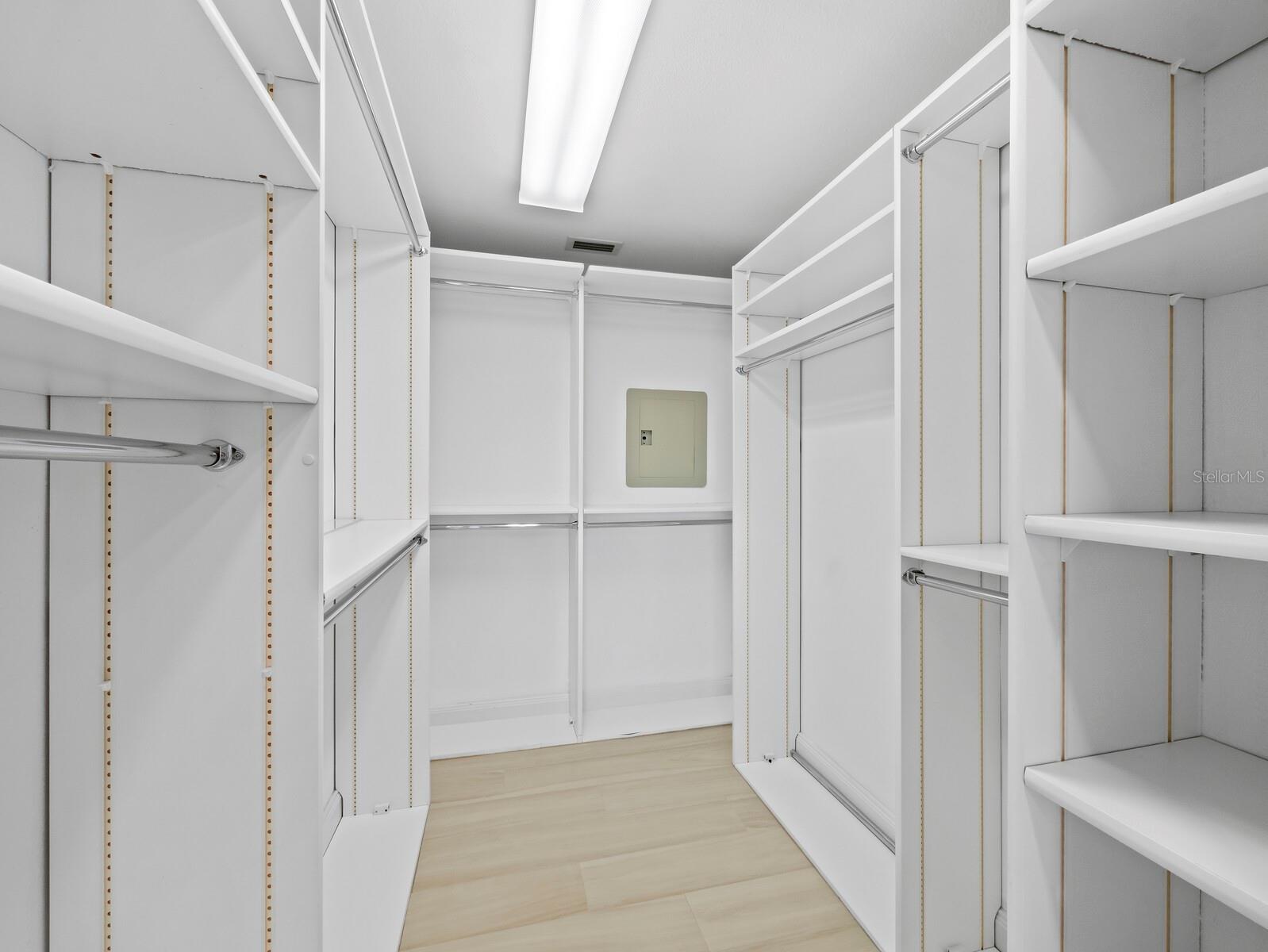 575 SANCTUARY DR #A302