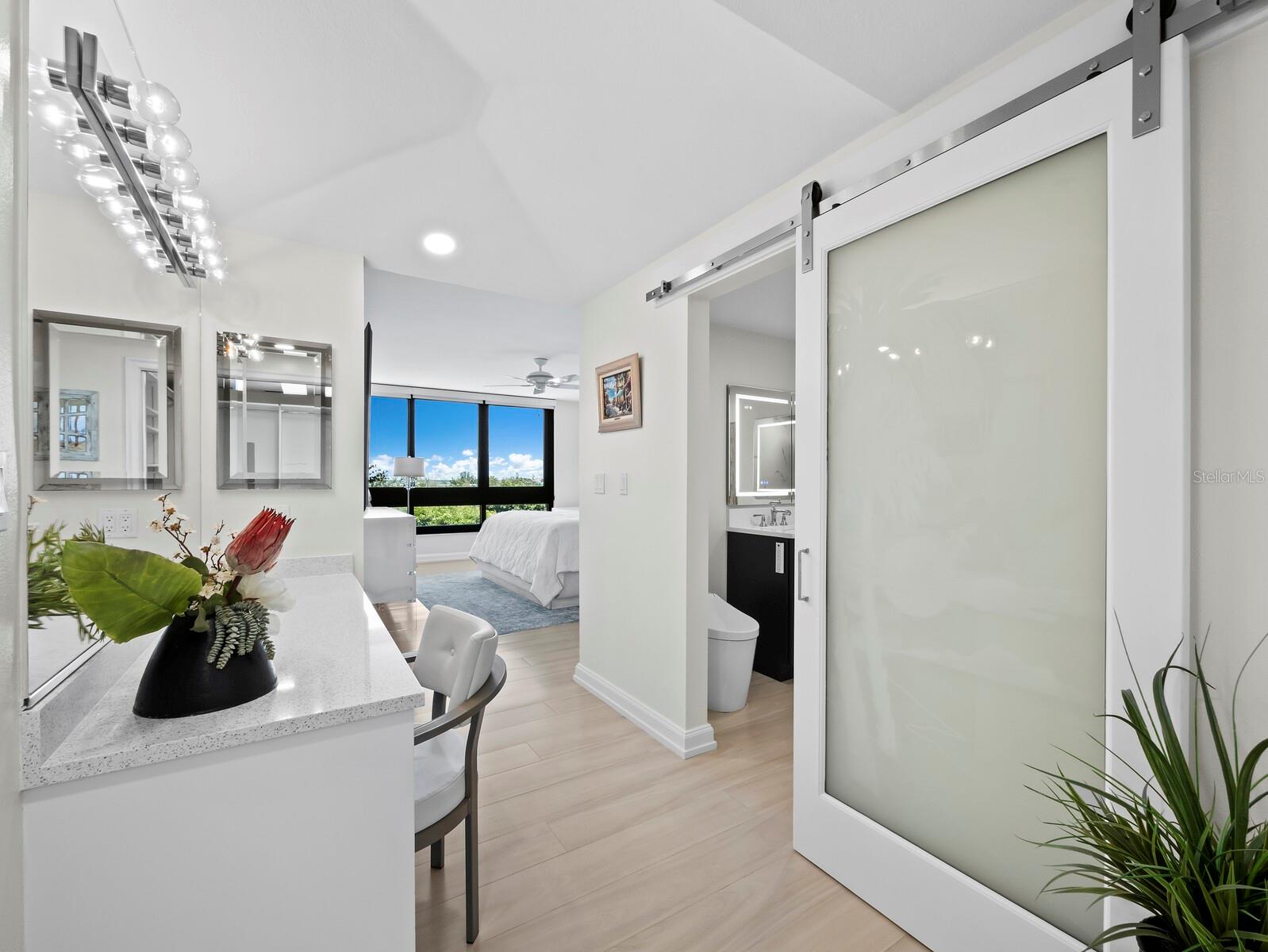 575 SANCTUARY DR #A302