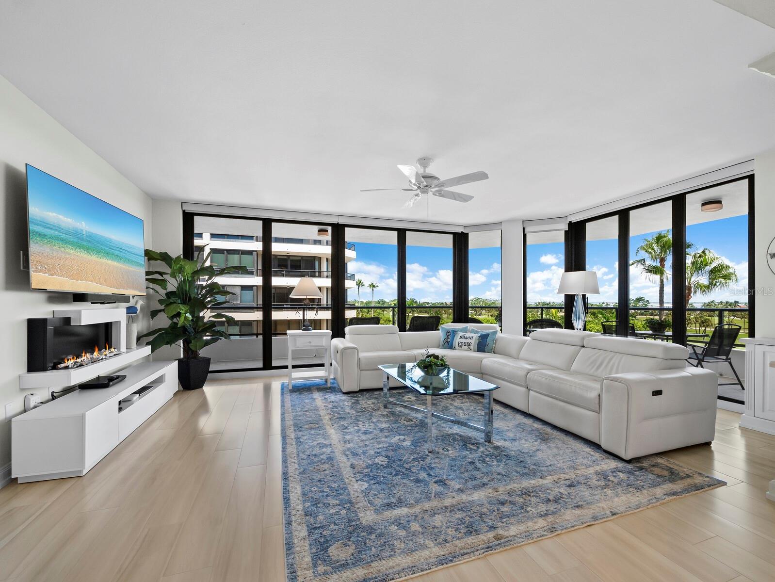 575 SANCTUARY DR #A302