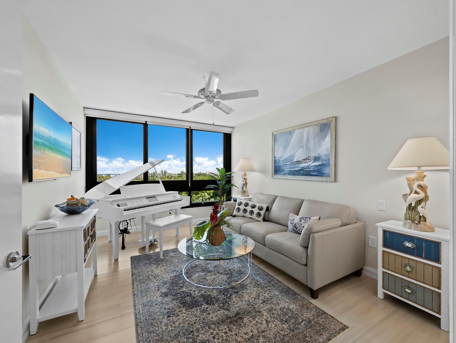 575 SANCTUARY DR #A302