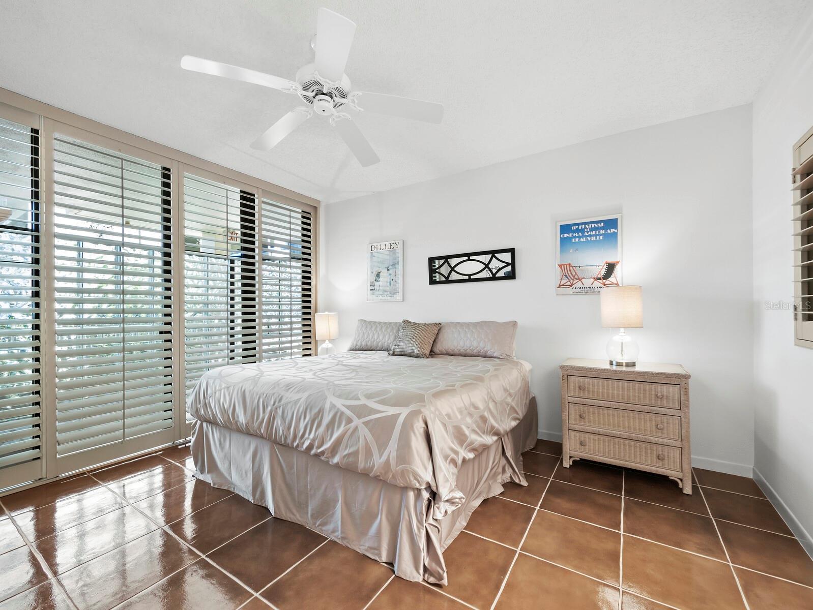 2120 HARBOURSIDE DR #617