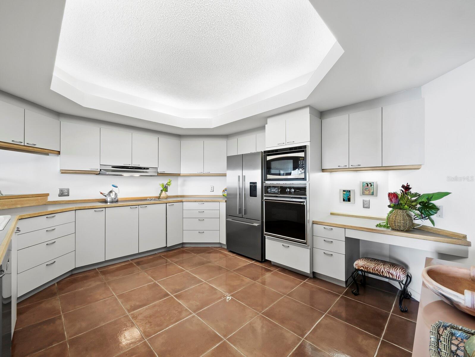 2120 HARBOURSIDE DR #617