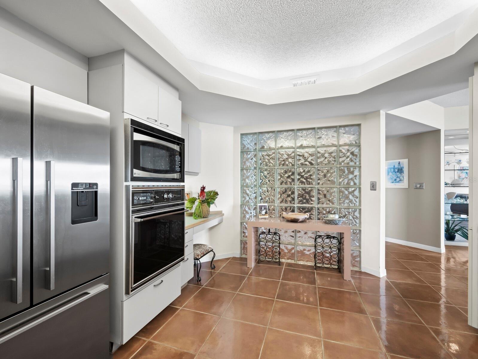 2120 HARBOURSIDE DR #617