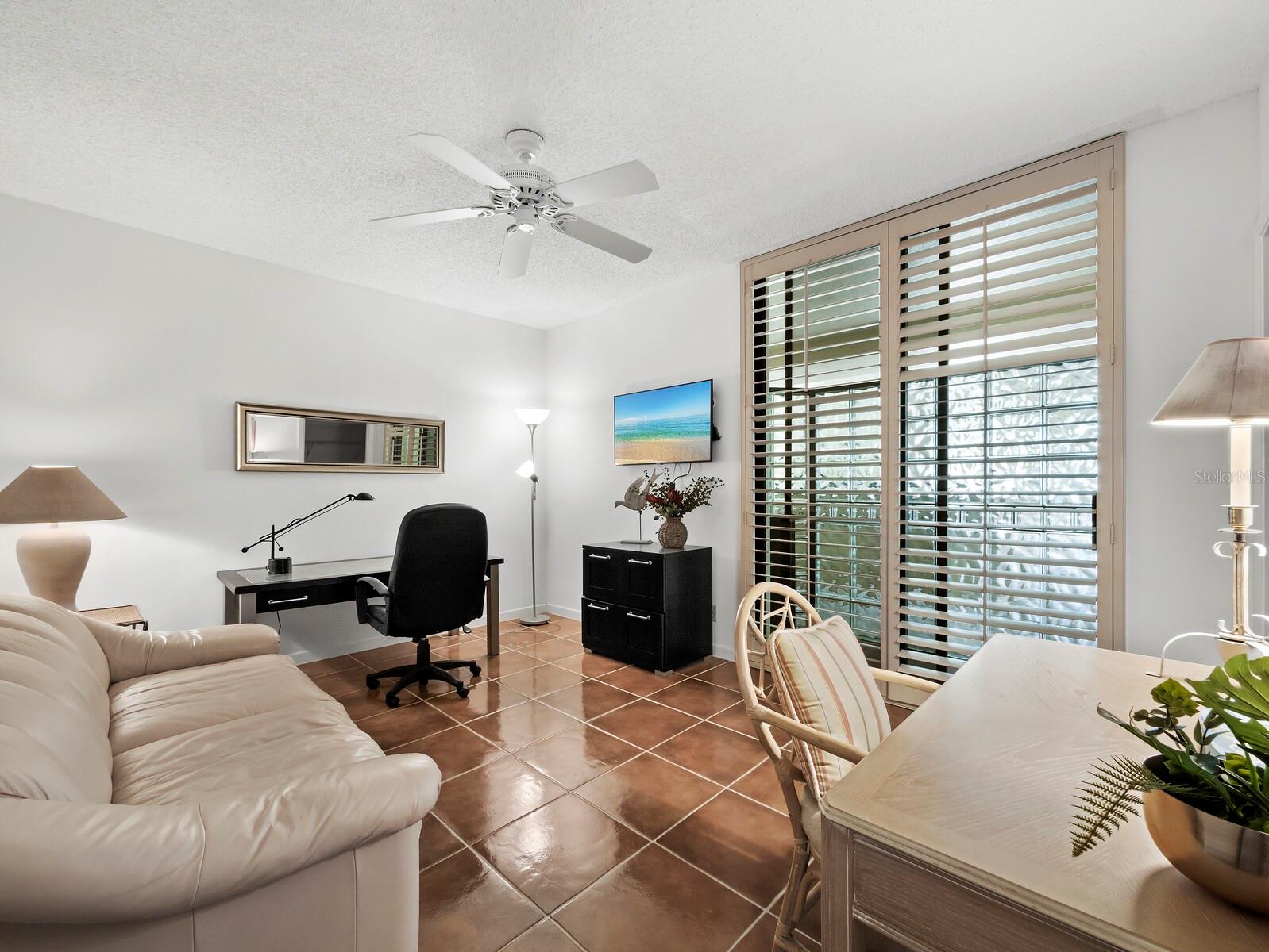 2120 HARBOURSIDE DR #617