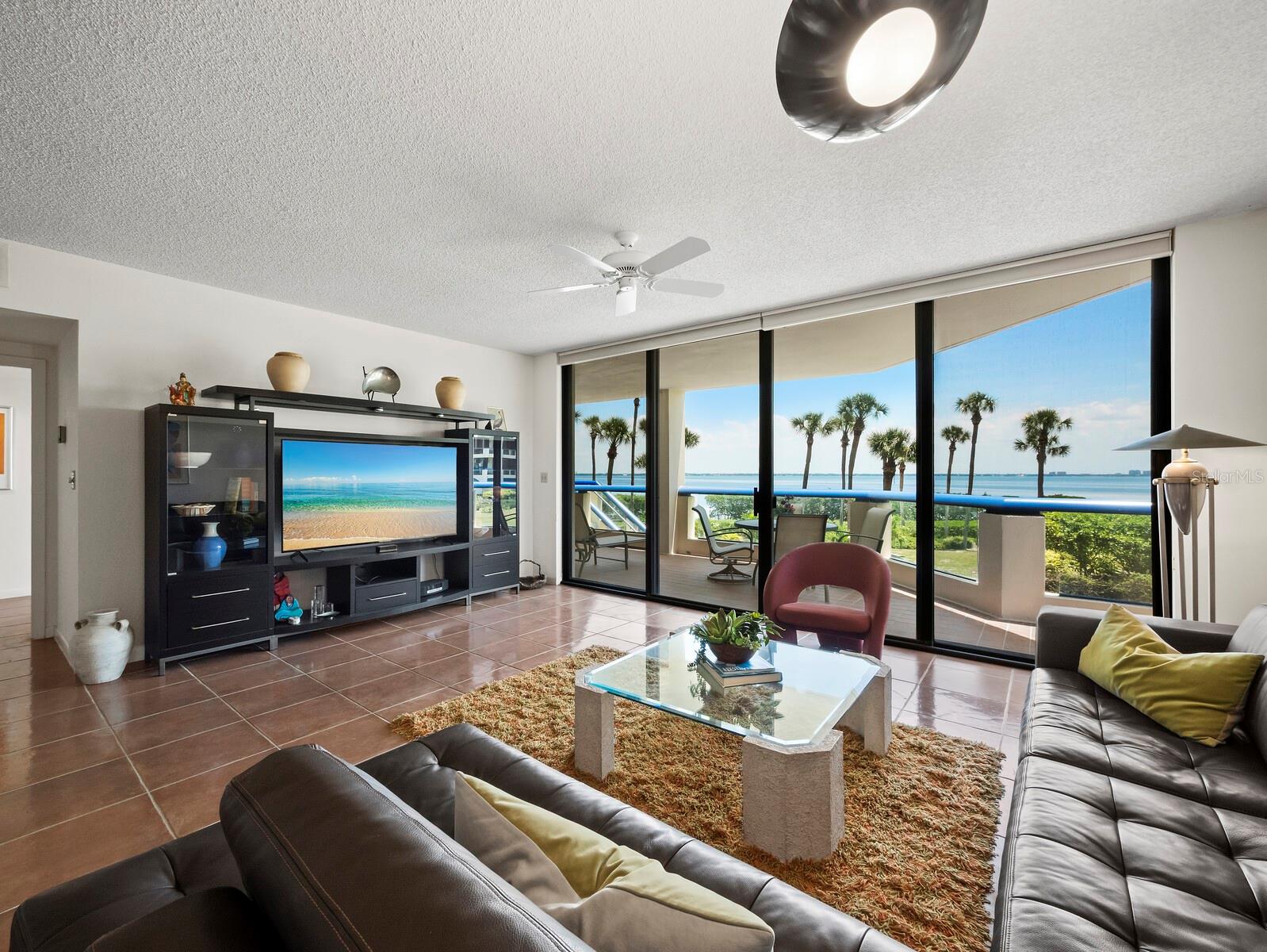 2120 HARBOURSIDE DR #617