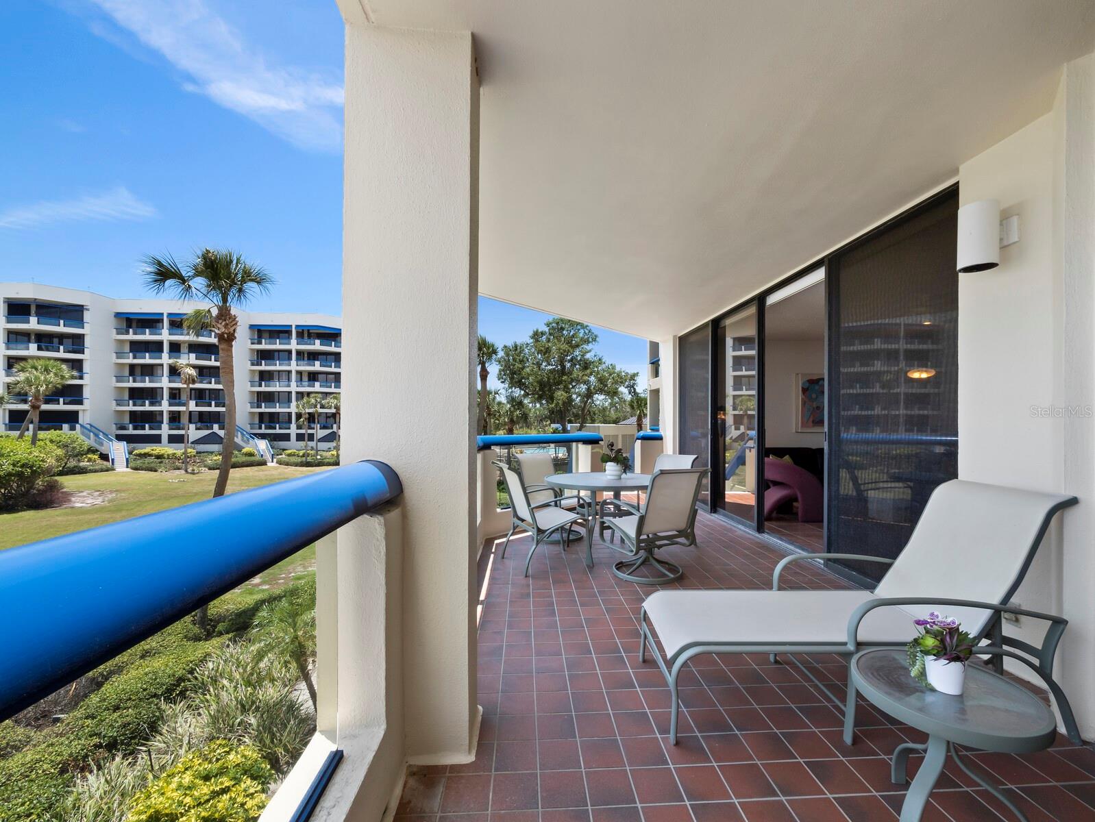 2120 HARBOURSIDE DR #617