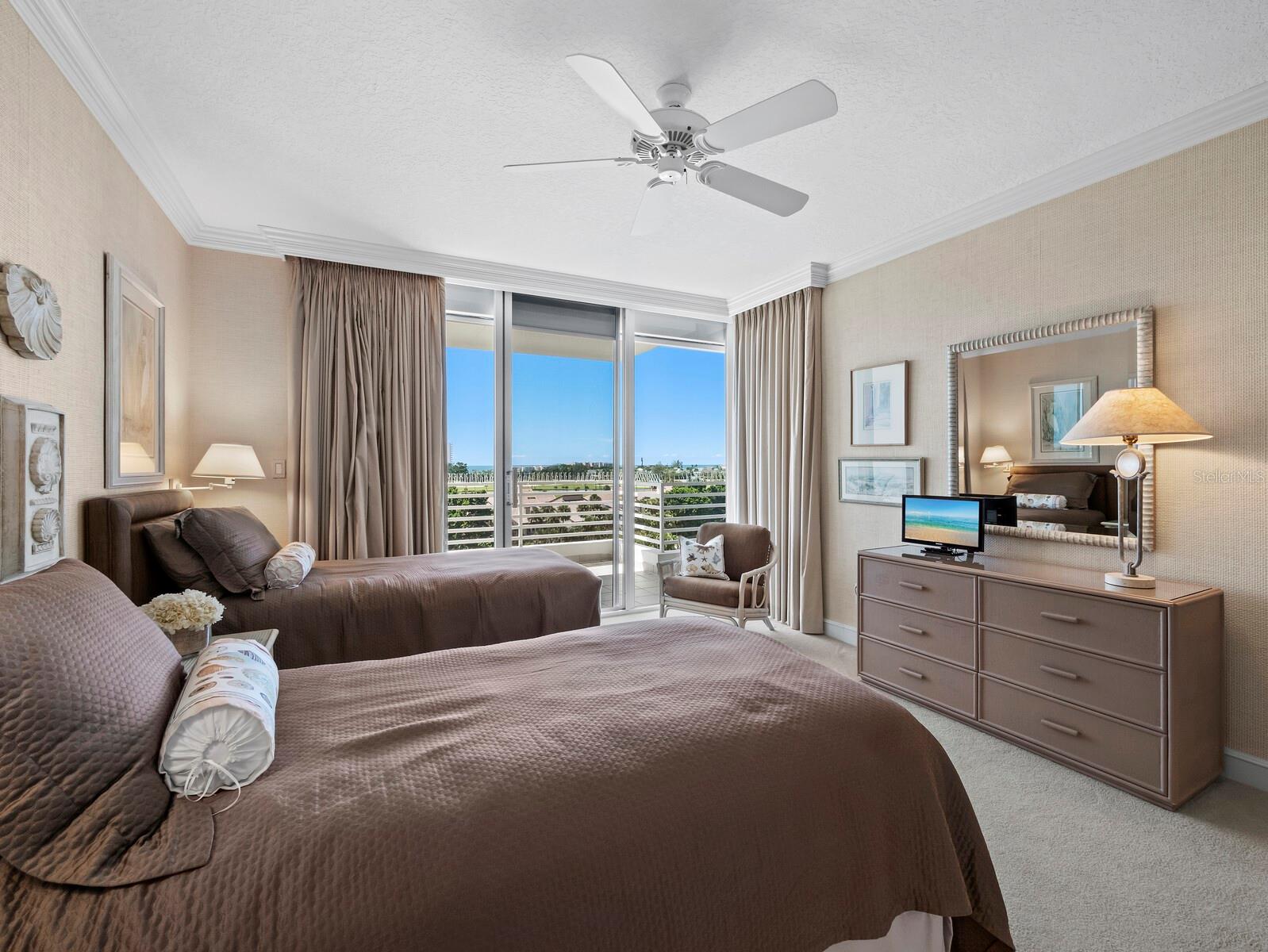 2410 HARBOURSIDE DR #151